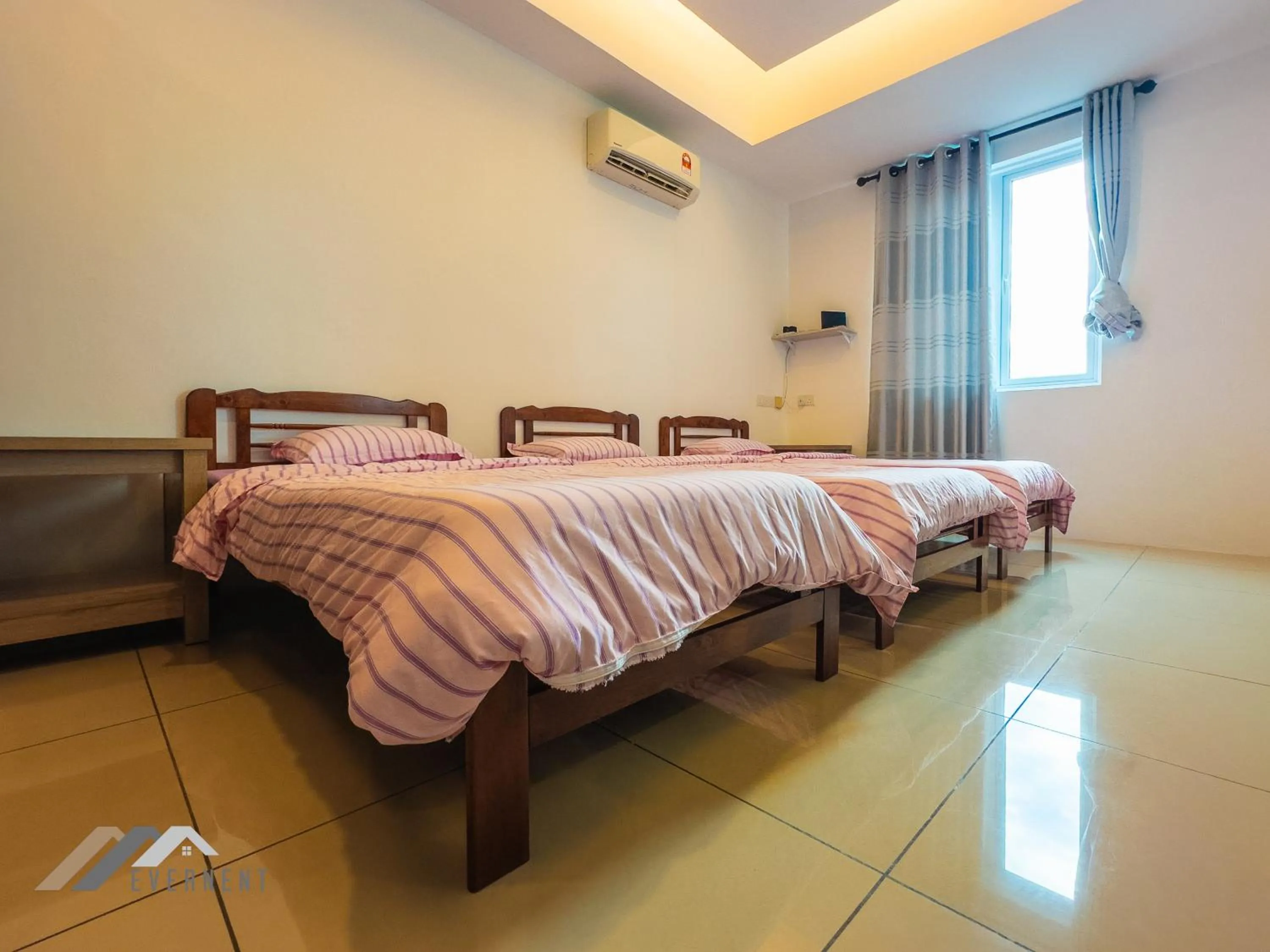 Bedroom, Bed in Serene Heights by Evernent