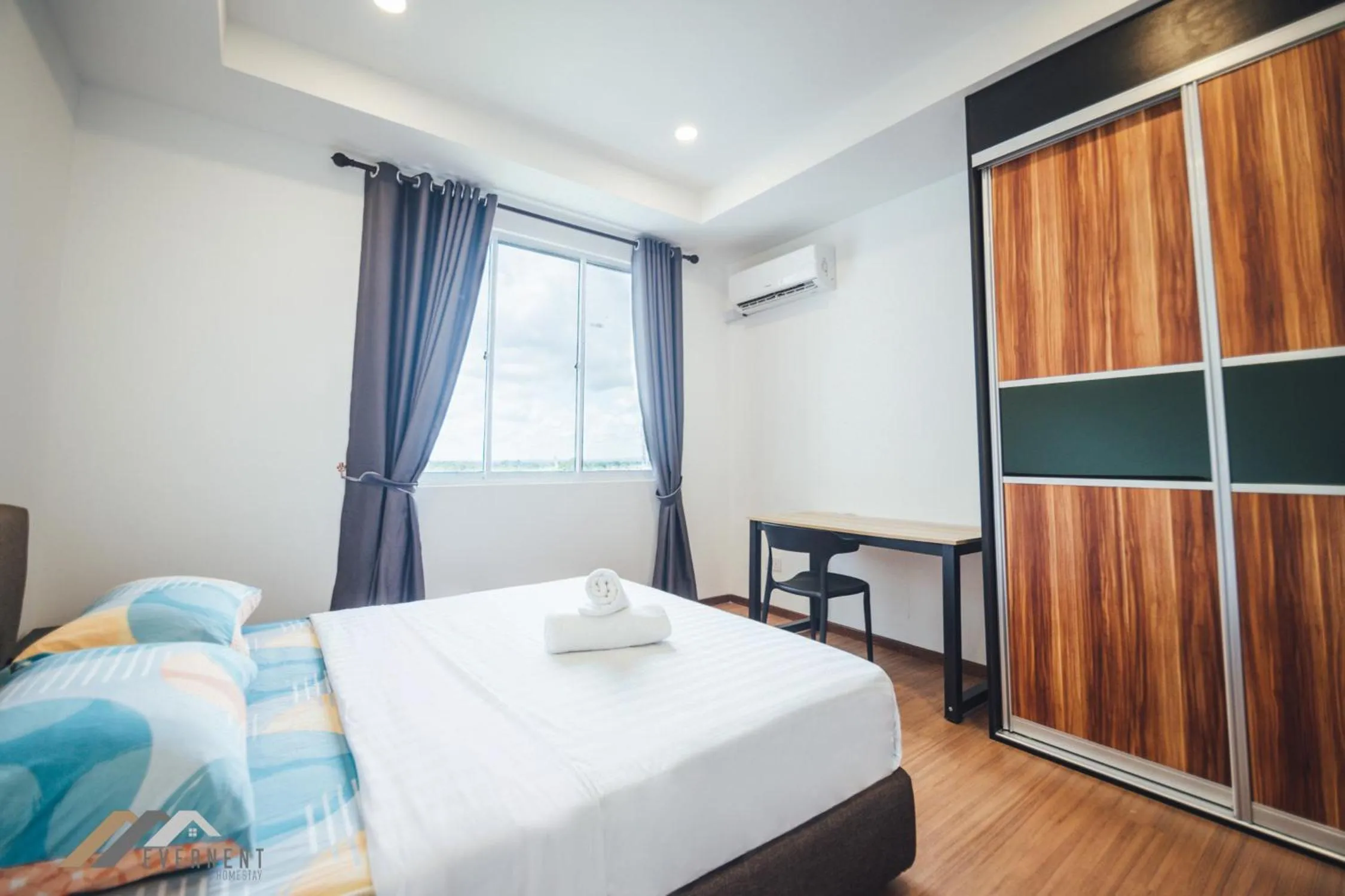 Bed in Serene Heights by Evernent