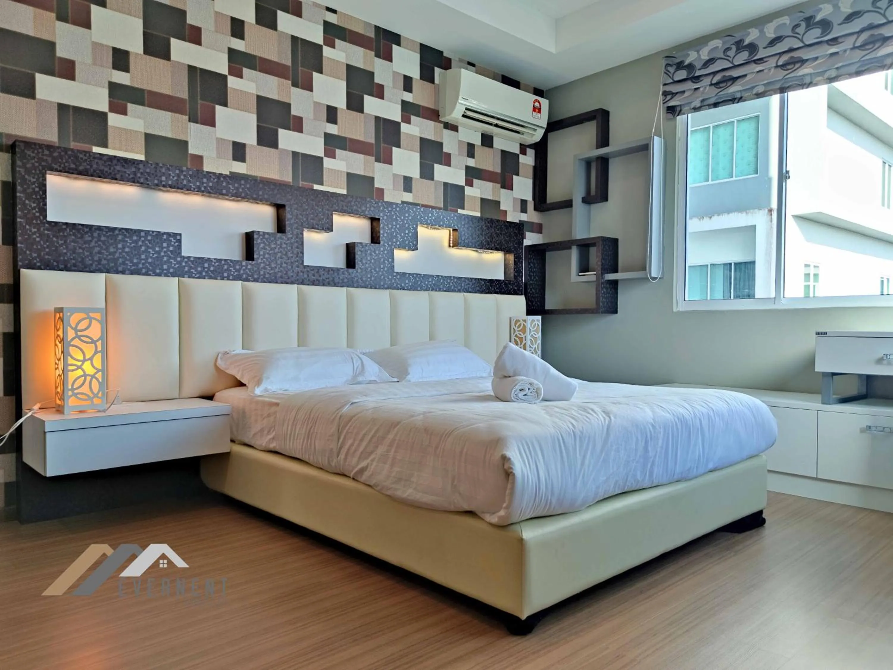 Bedroom, Bed in Serene Heights by Evernent