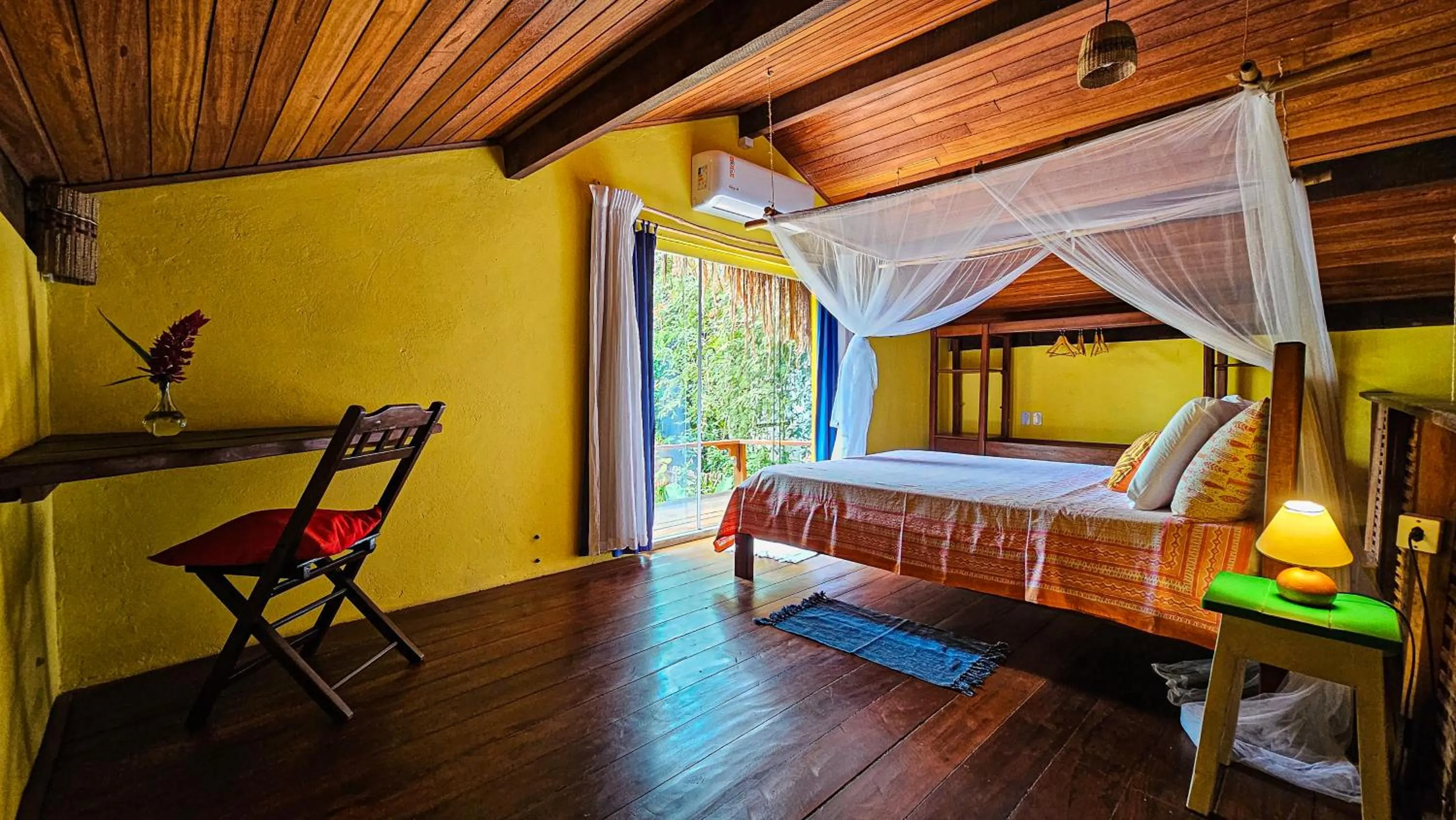 Photo of the whole room, Bed in Pousada Canoa Nativa