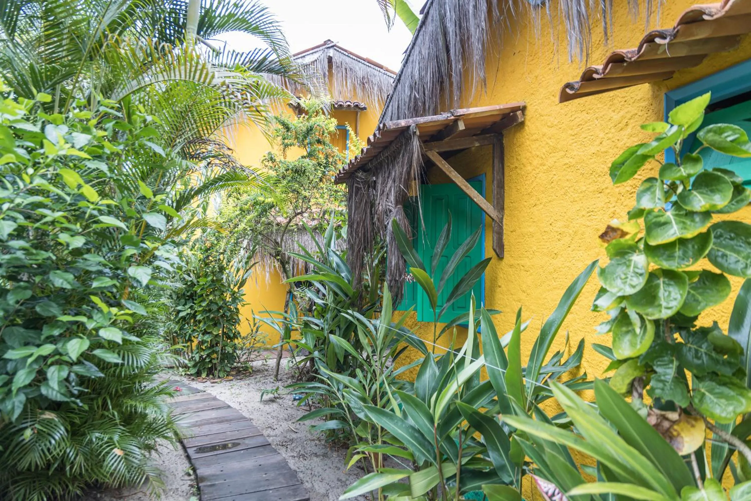 Garden in Pousada Canoa Nativa