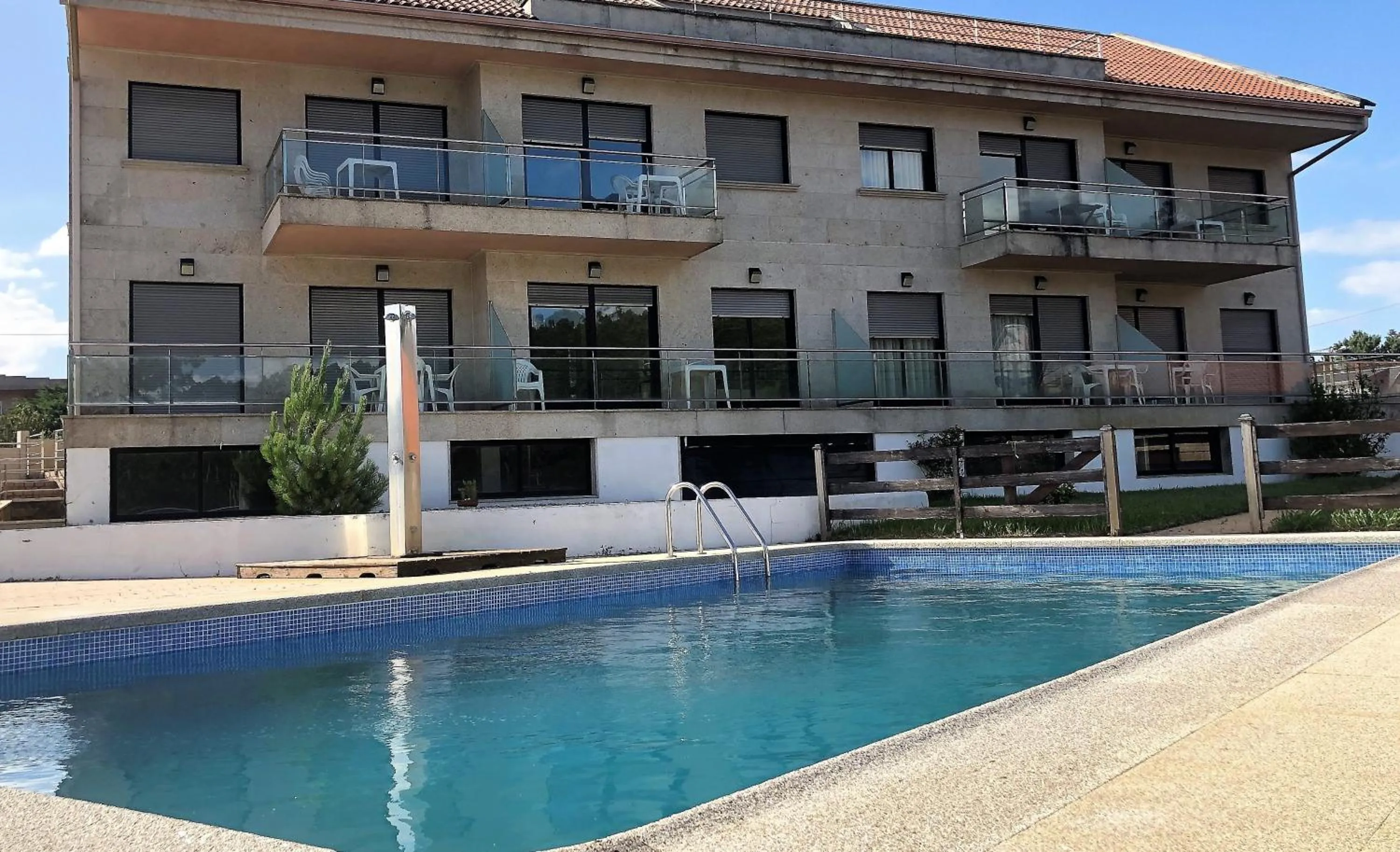 Facade/entrance, Property Building in Apartamentos aDoniña Playa Major Sanxenxo