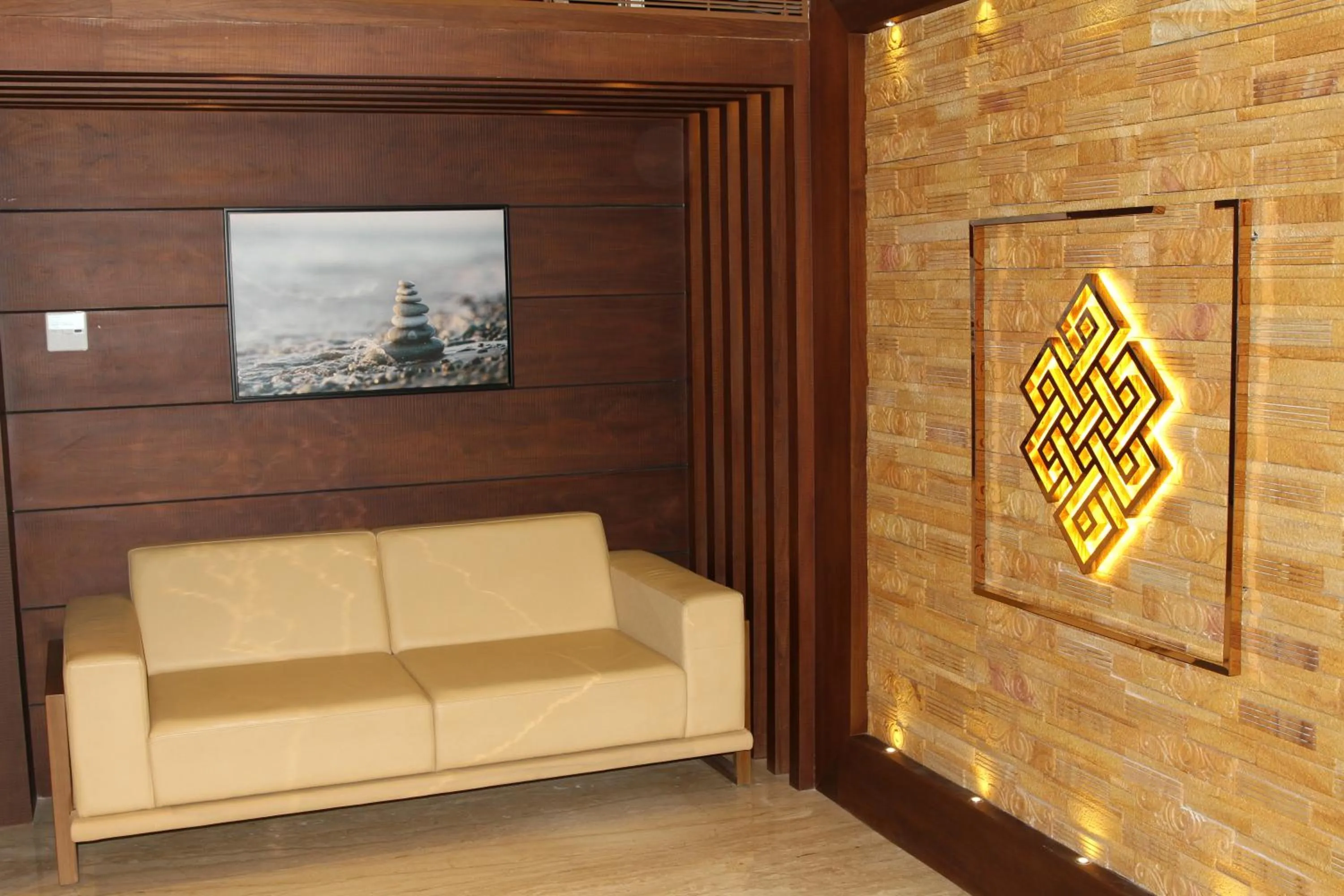 Lobby or reception in Retrieve Health & Wellness