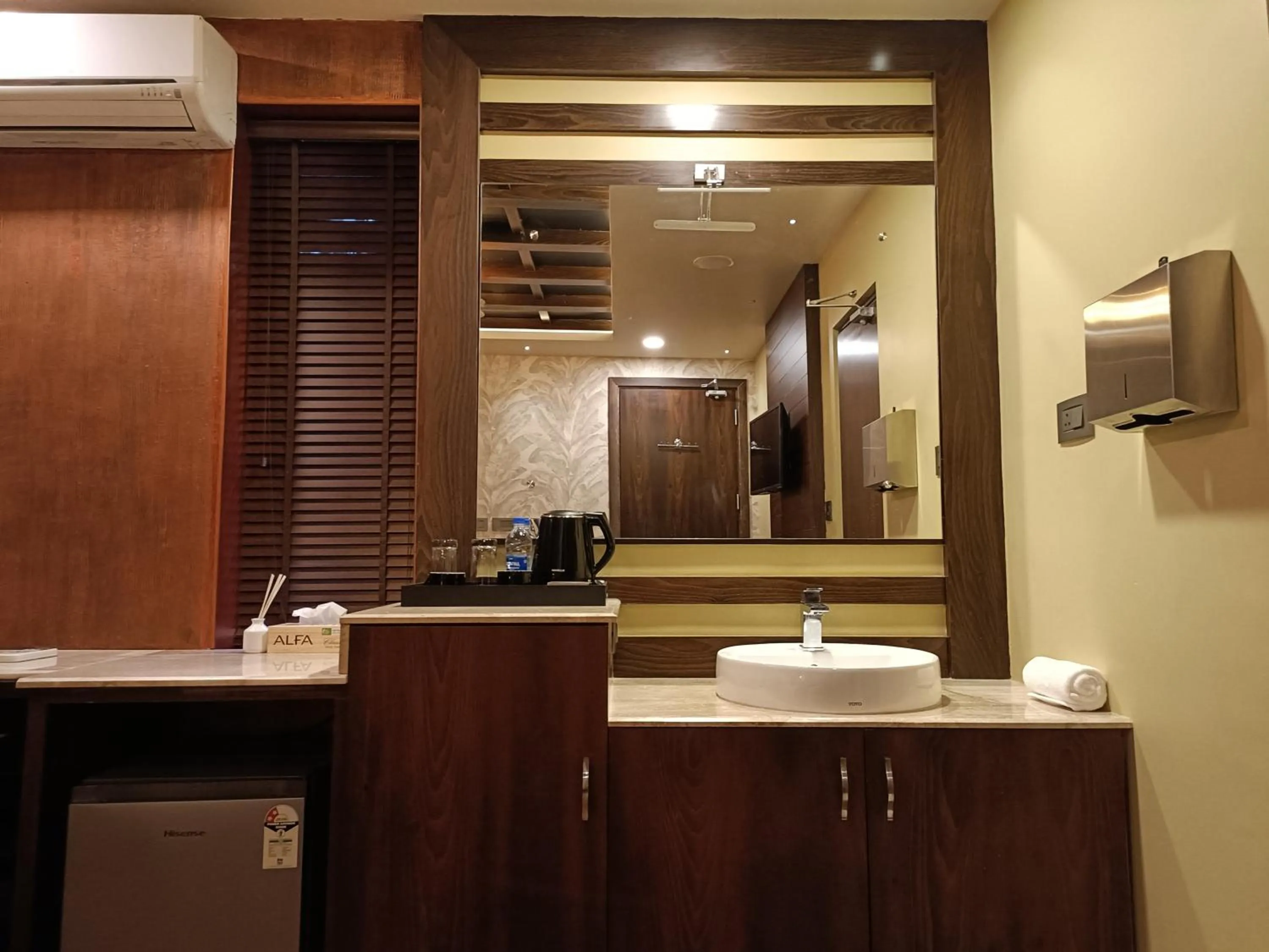 air conditioner in Retrieve Health & Wellness