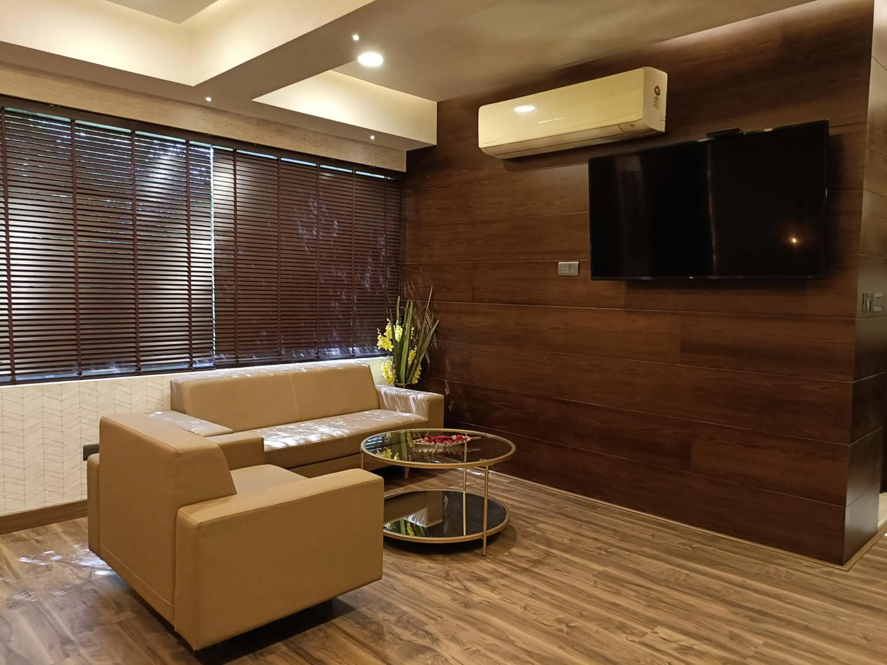 TV and multimedia in Retrieve Health & Wellness