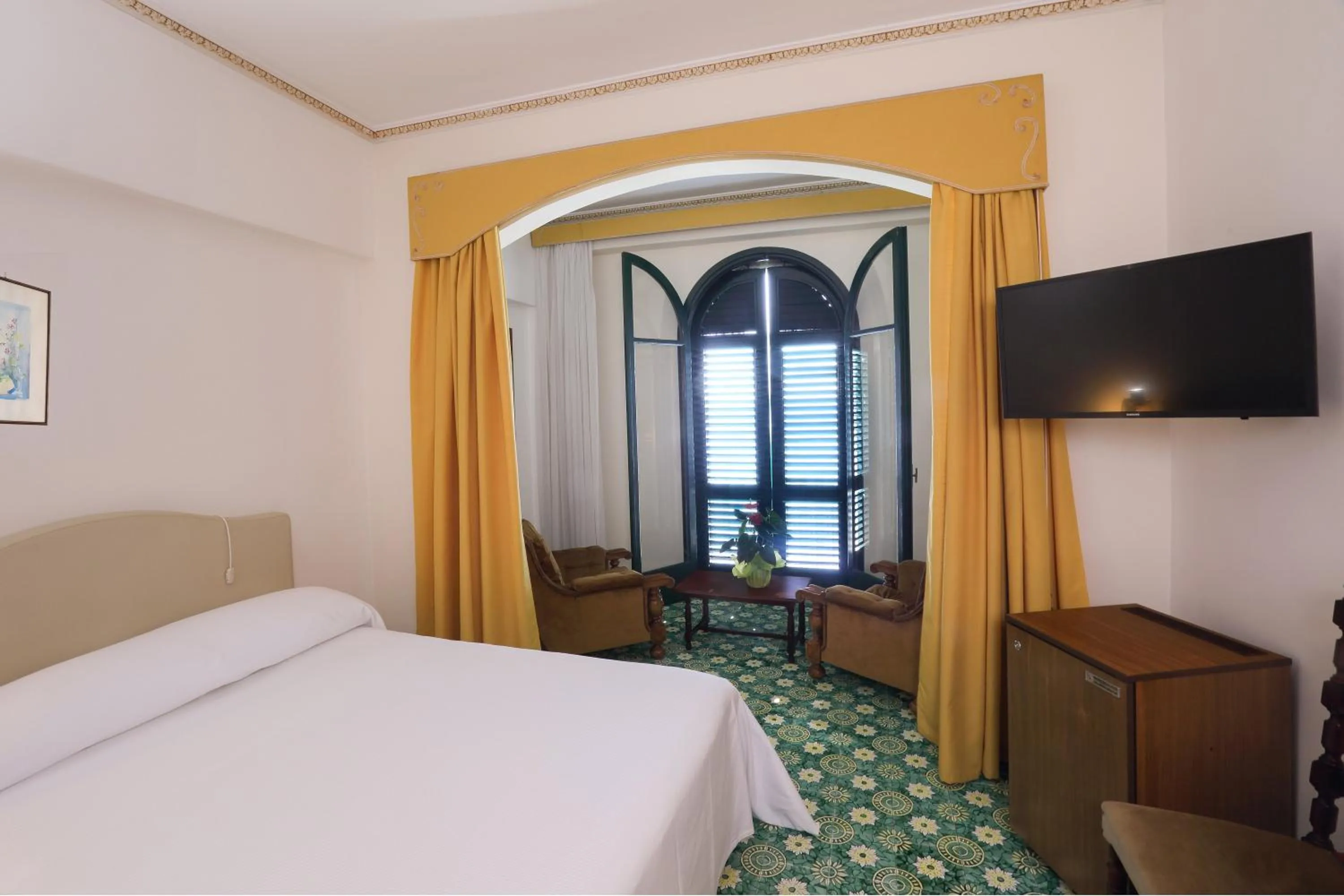 Bedroom, Bed in Hotel Lido Mediterranee