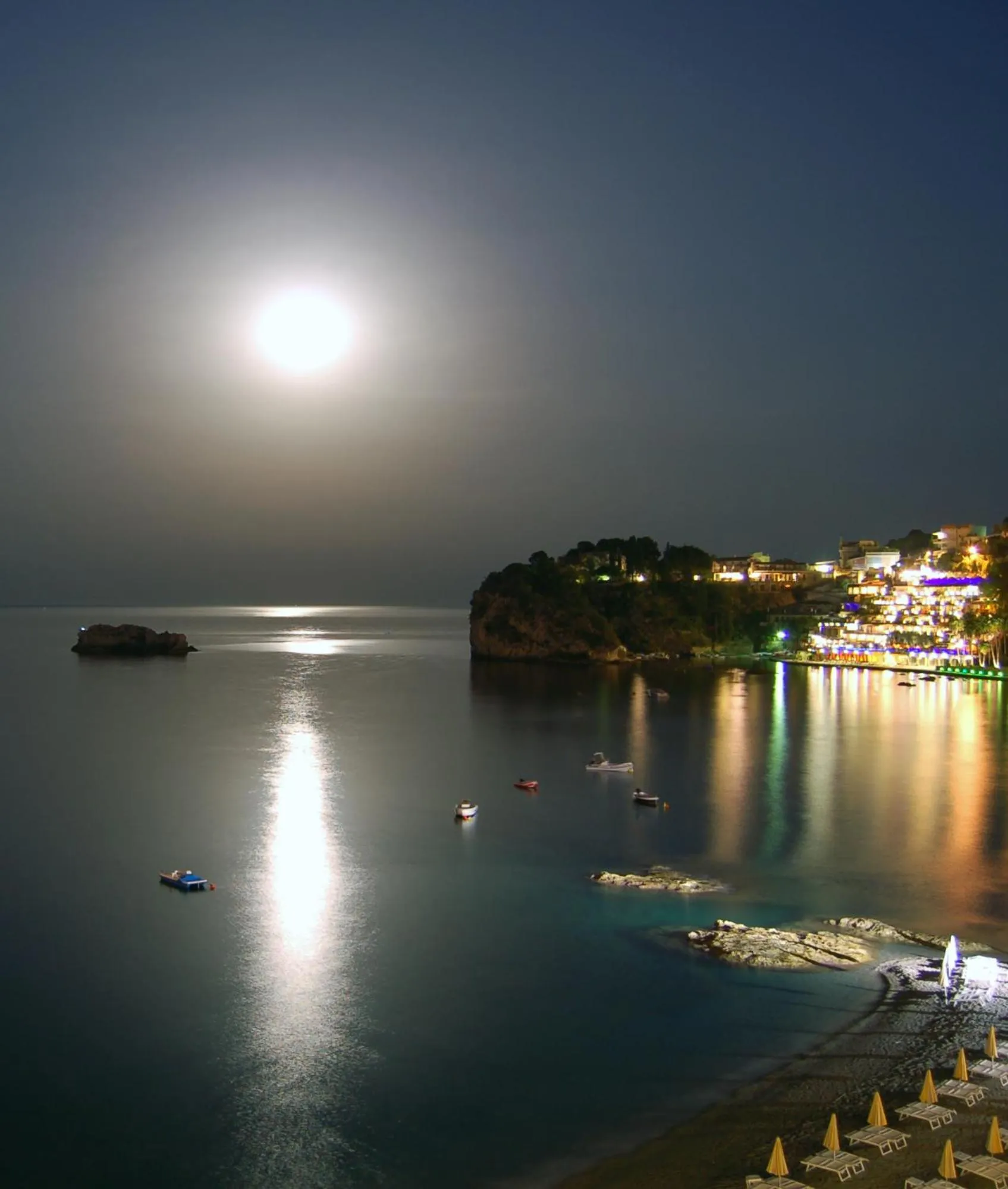 Night in Hotel Lido Mediterranee