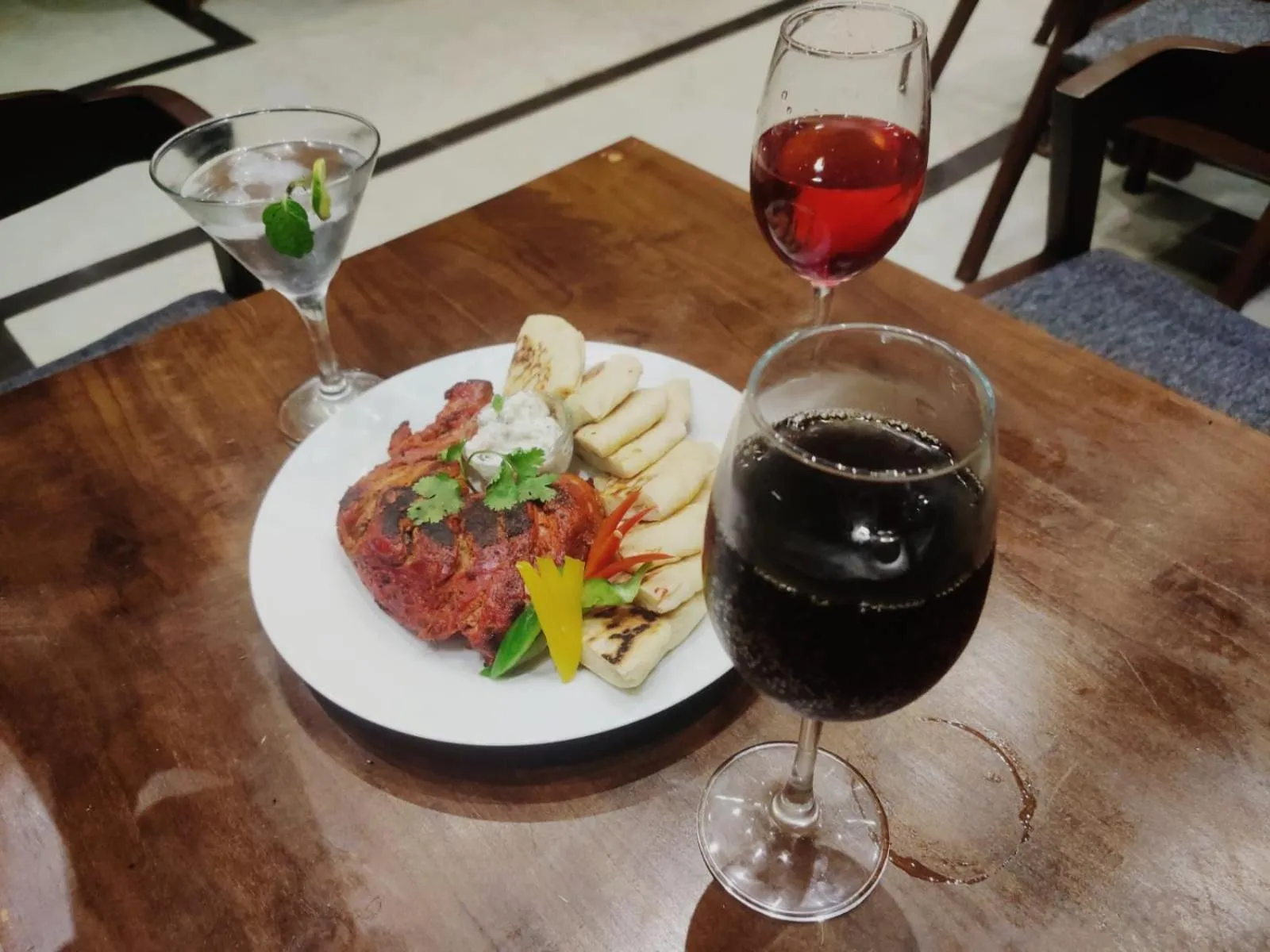 Food and drinks in Anukama Resort