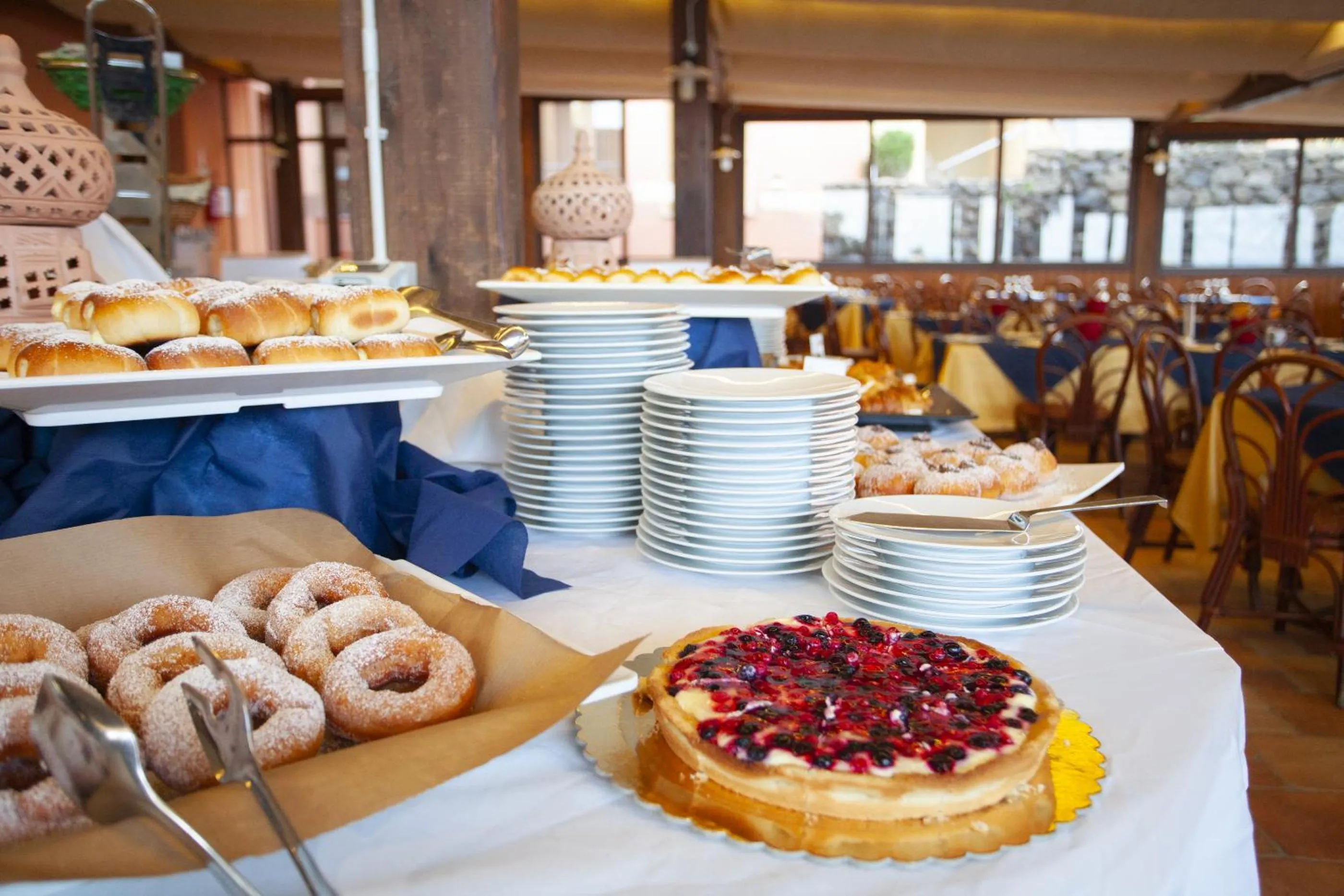 Restaurant/places to eat in Pantelleria Resort