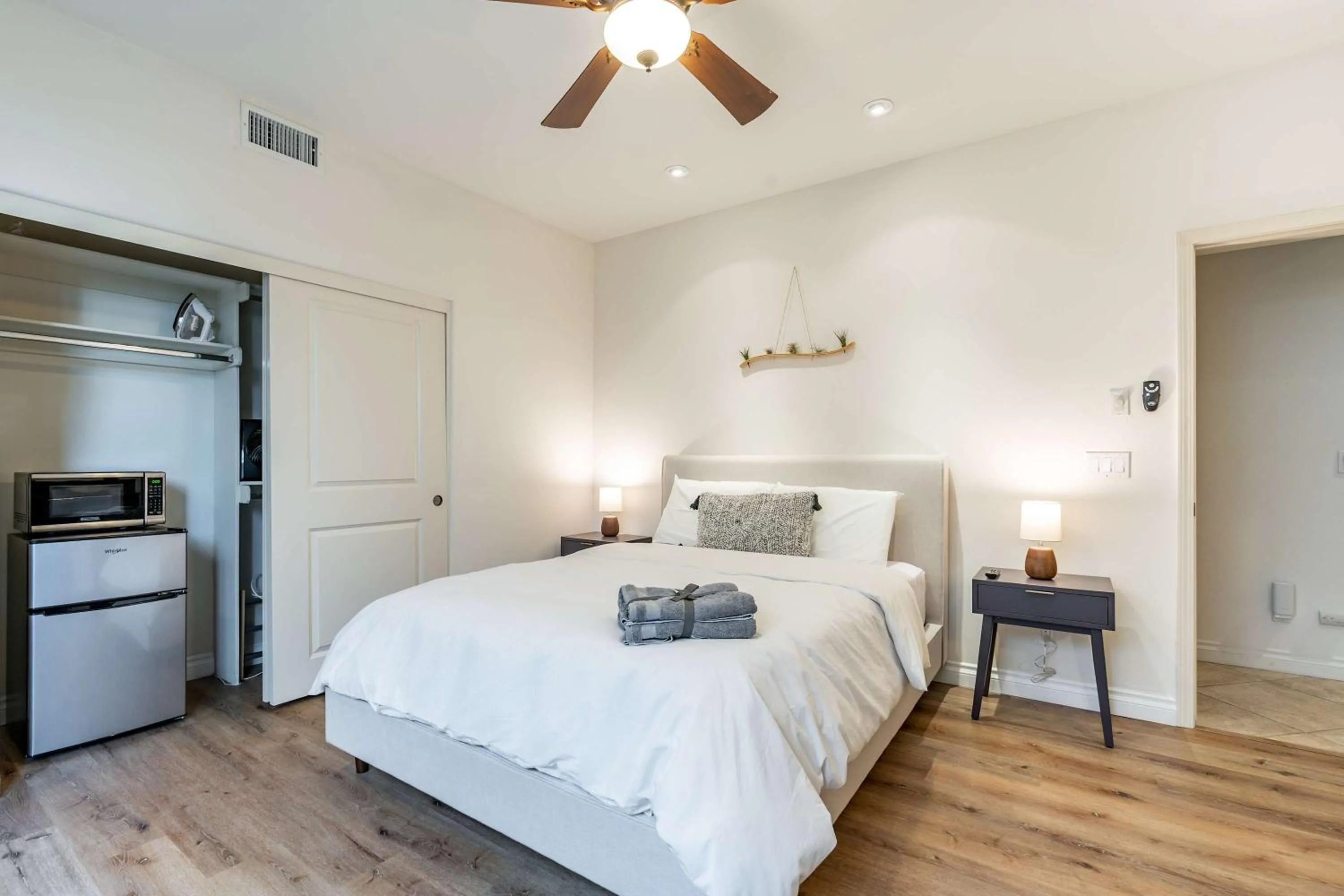 The San Diego Studio - Free Parking