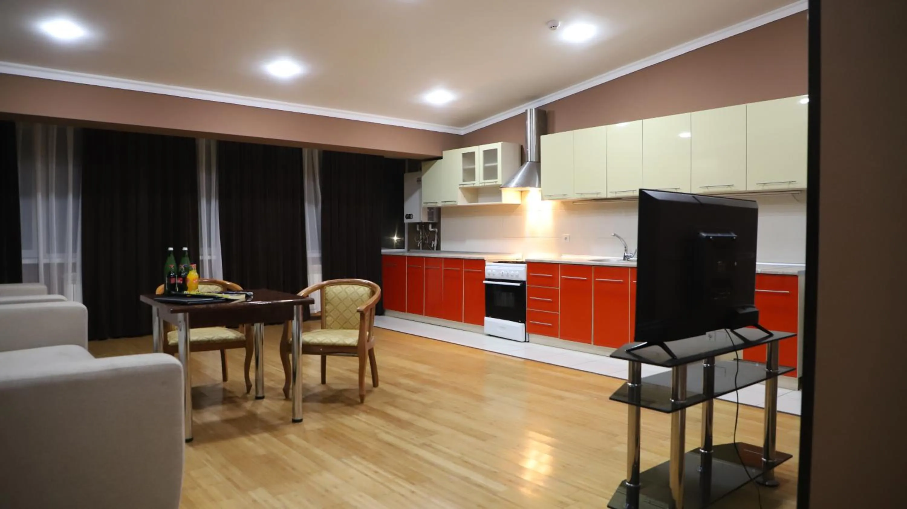 Kitchen or kitchenette in Grand Avenue Hotel