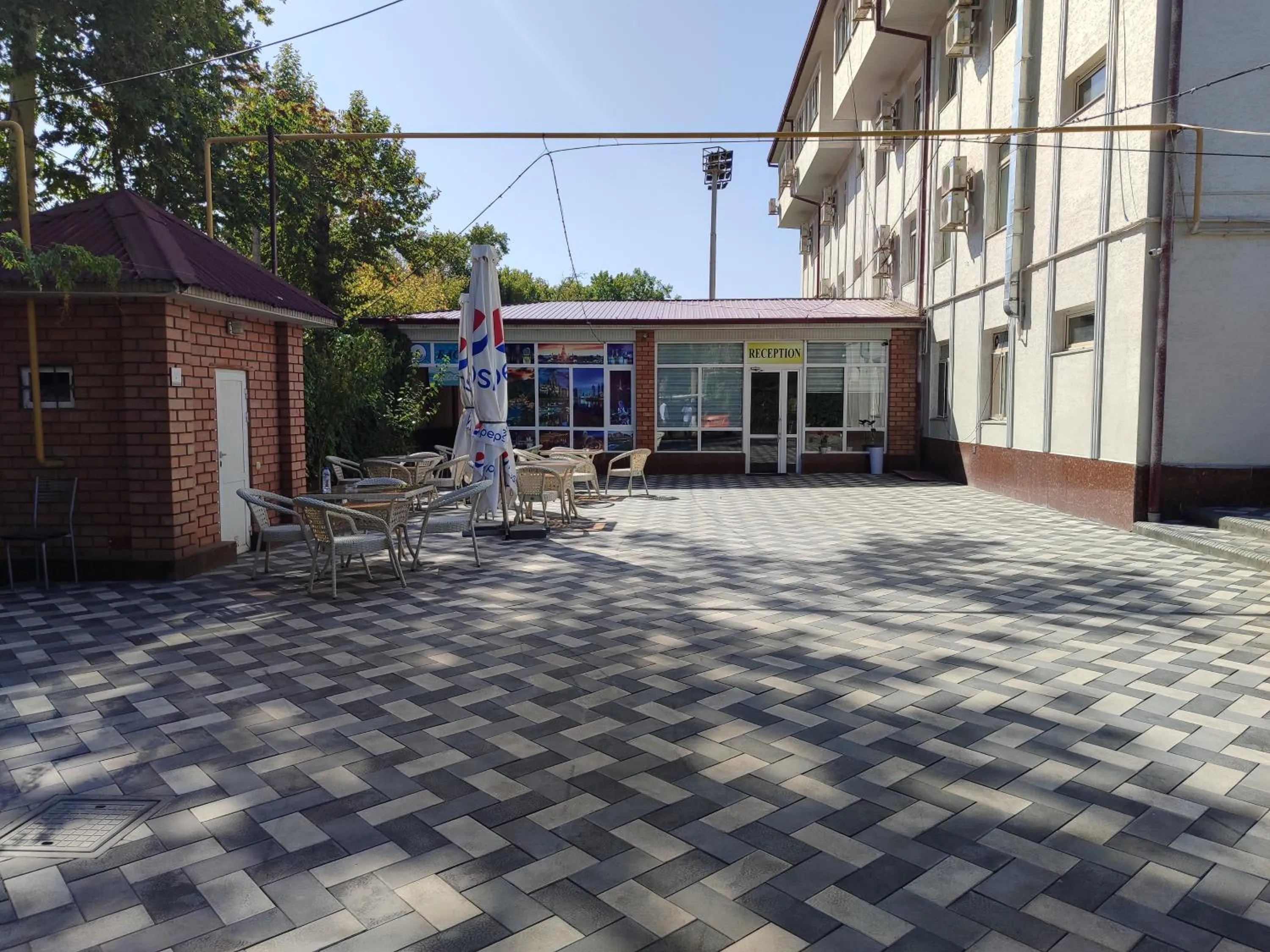 Property building in Grand Avenue Hotel