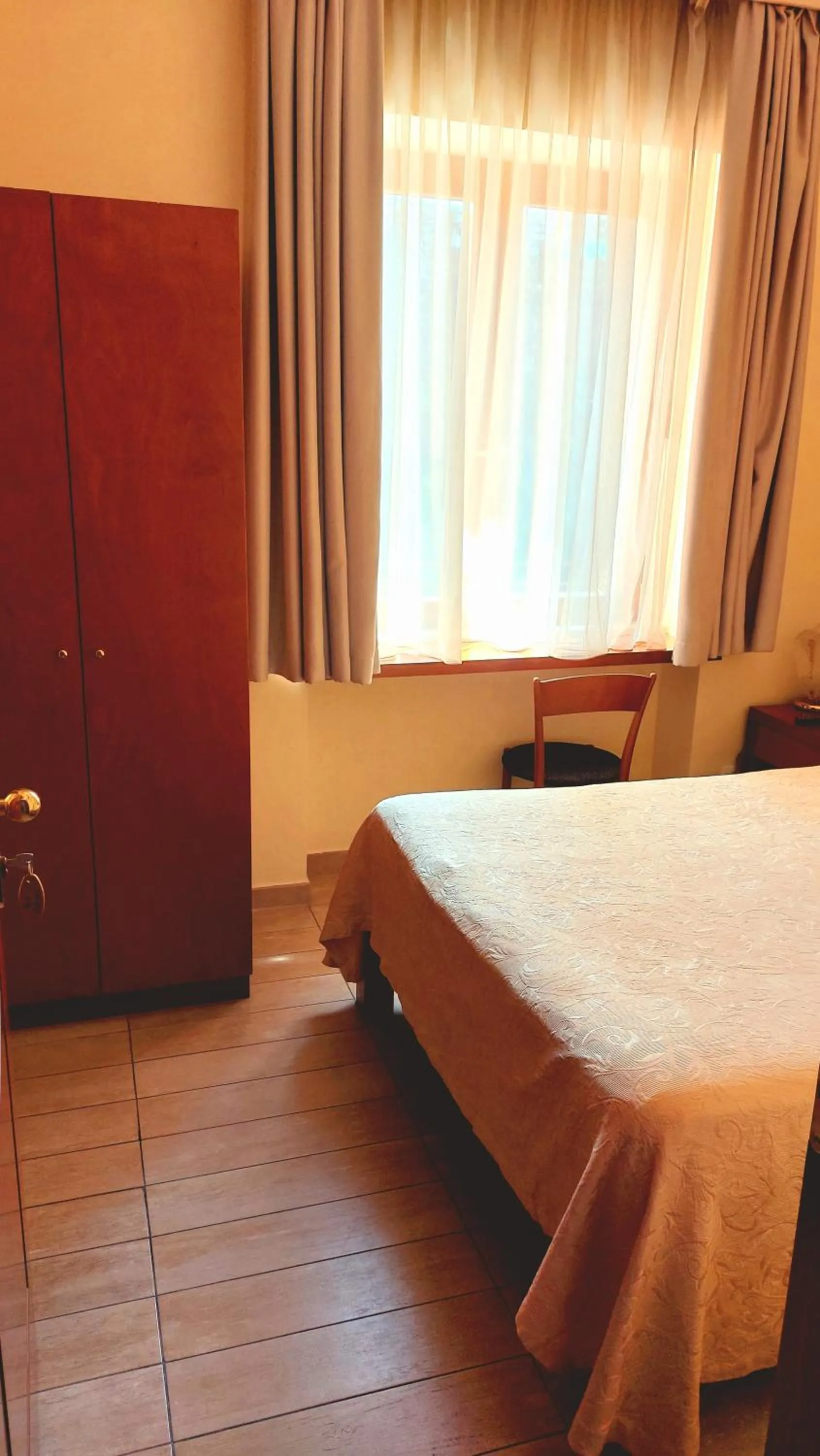 Bed in Hotel Klein Wien