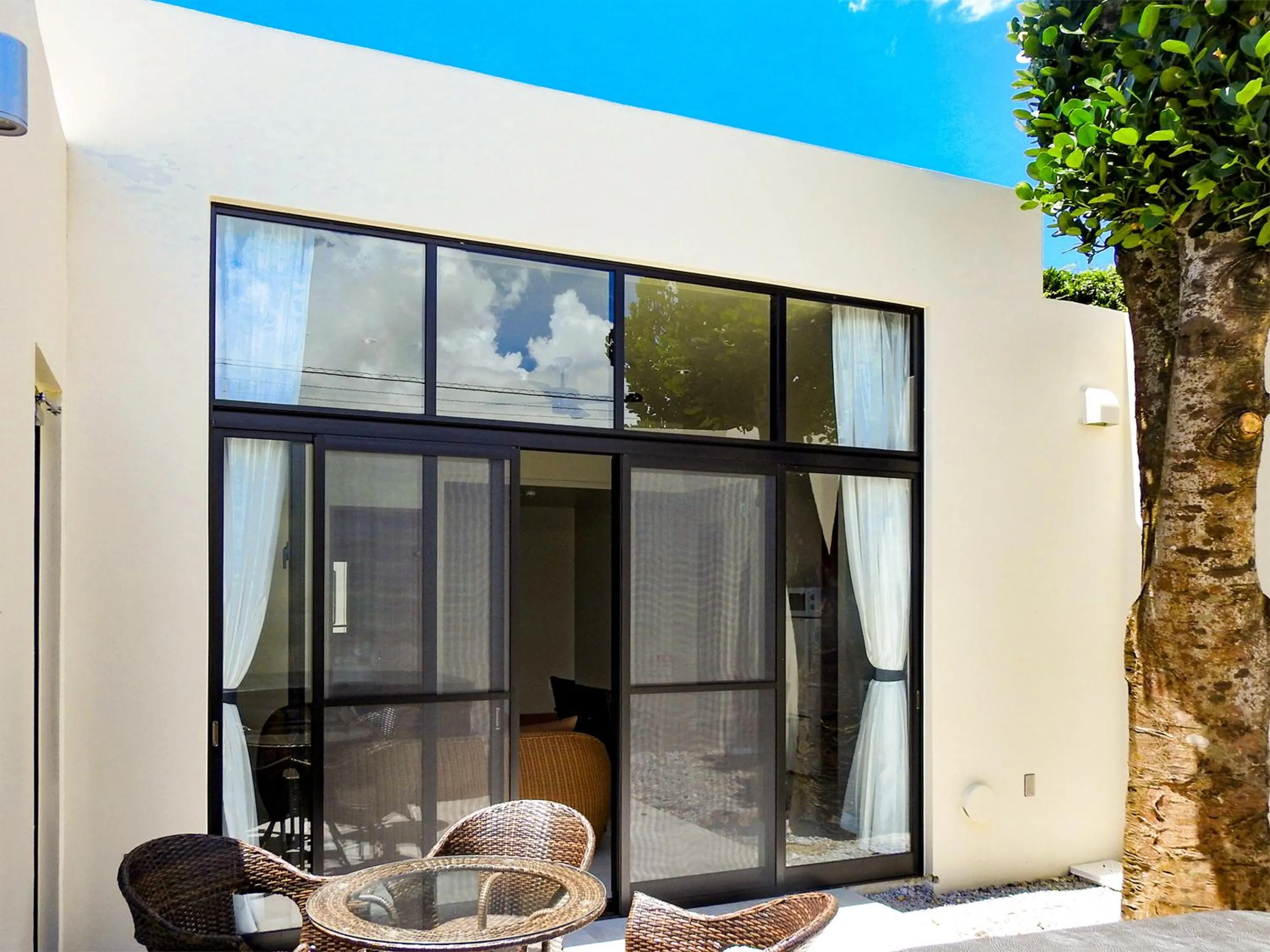 Balcony/Terrace in villa LIFE INDAH sumuide