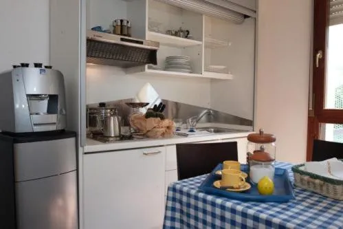 Kitchen or kitchenette in Air Hotel