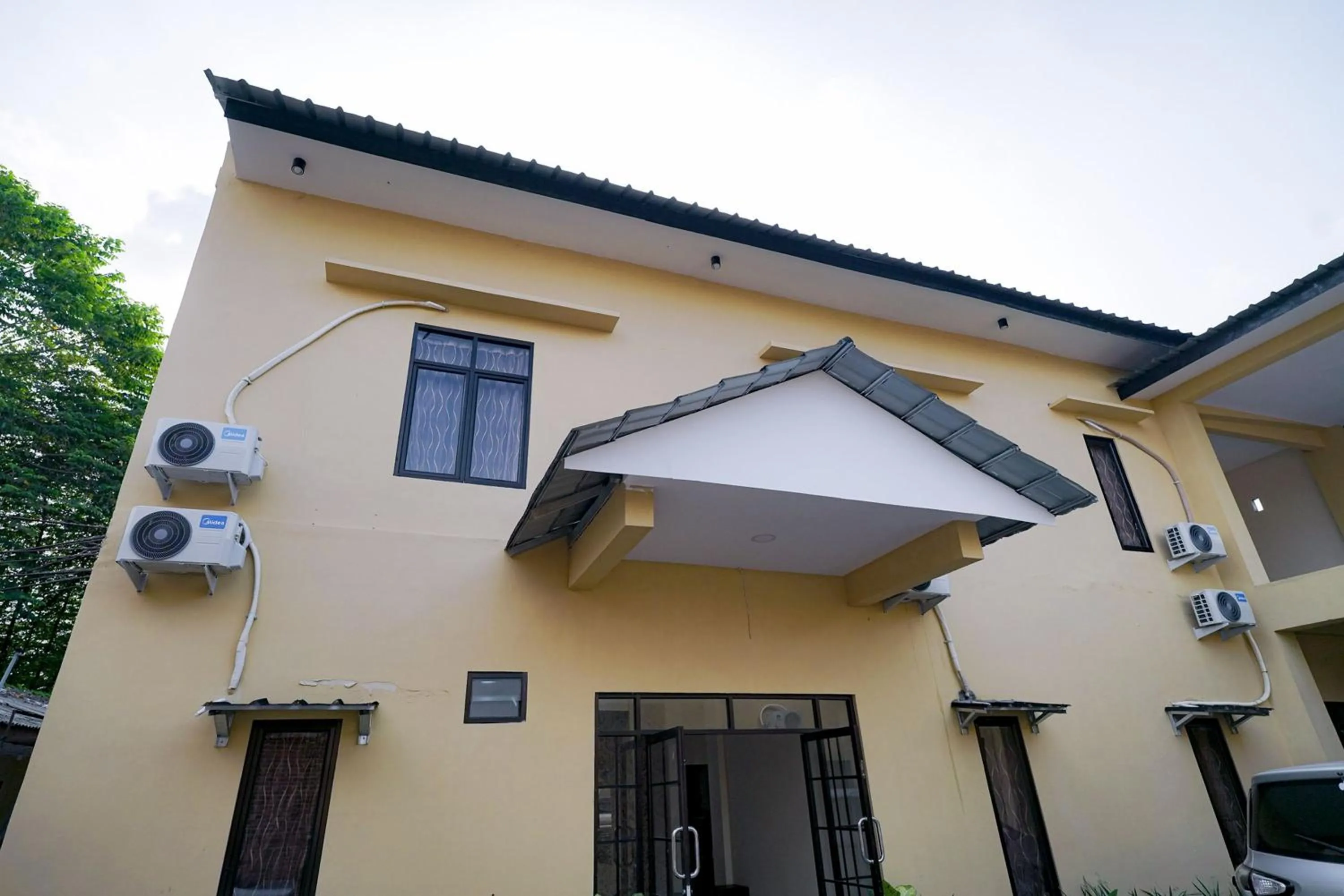 Facade/entrance in Urbanview Hotel St Faustina Lampung by RedDoorz