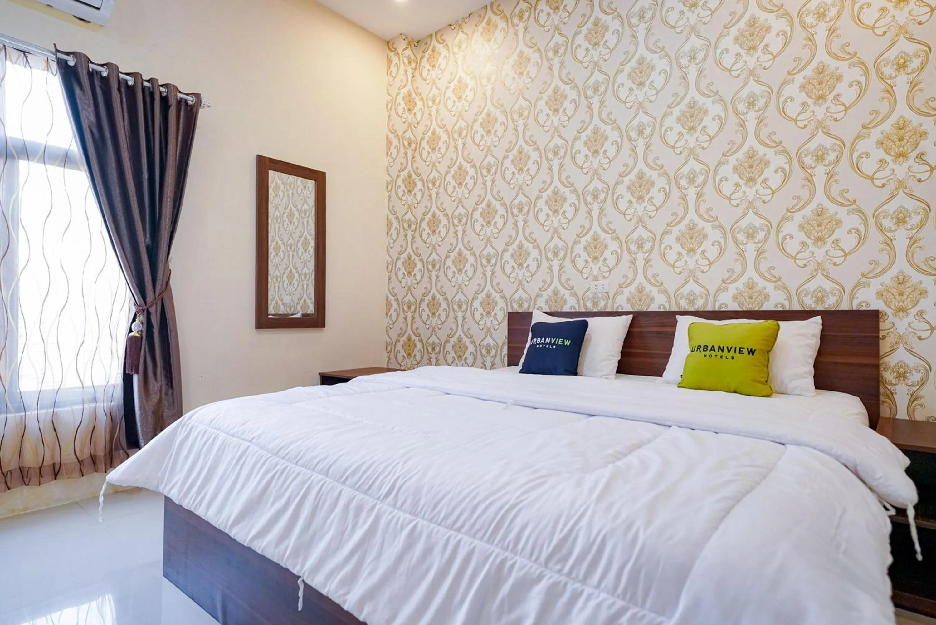 Bedroom, Bed in Urbanview Hotel St Faustina Lampung by RedDoorz