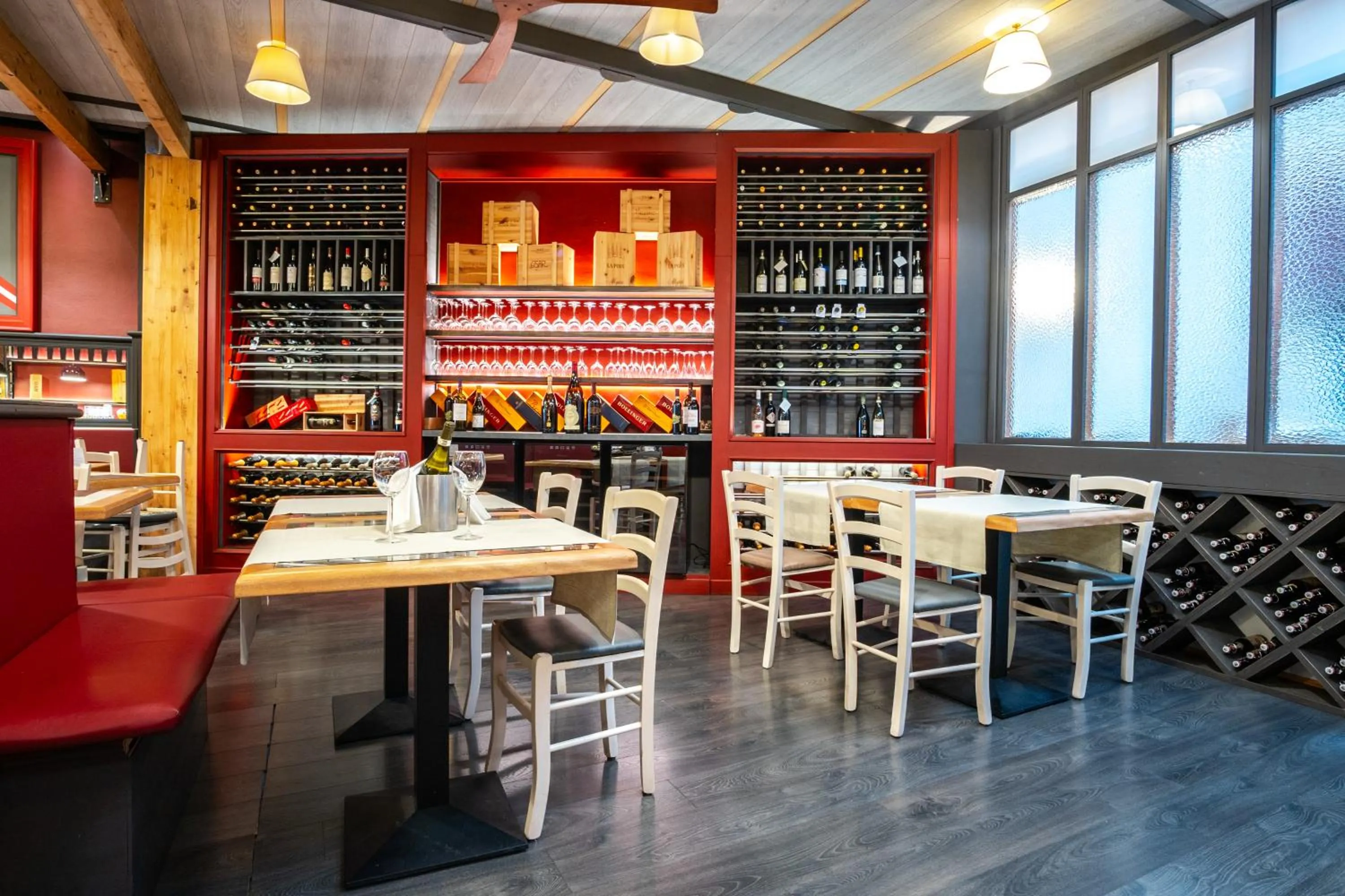 Restaurant/places to eat in Hotel Italia