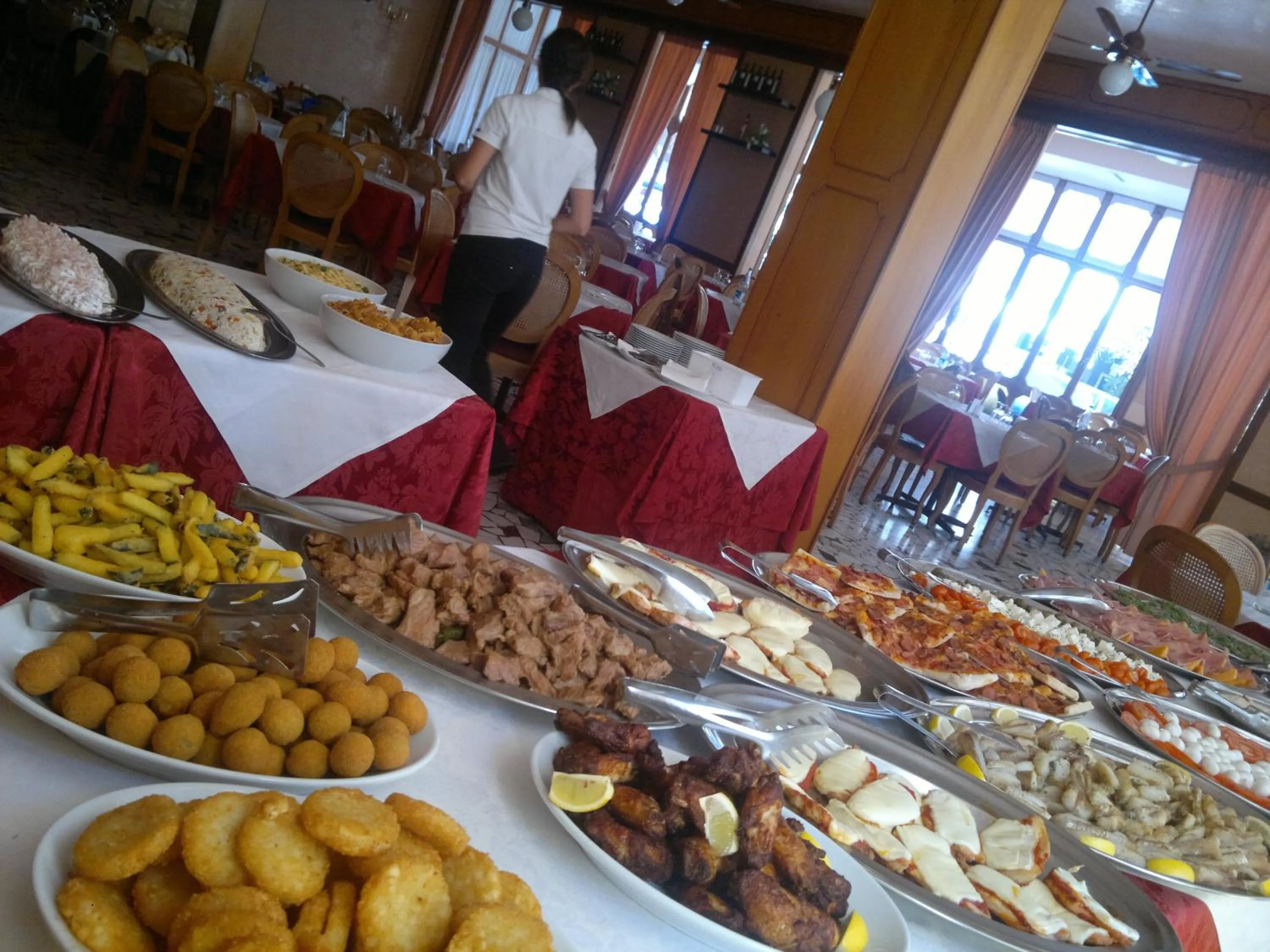 Restaurant/places to eat in Hotel AMALFI