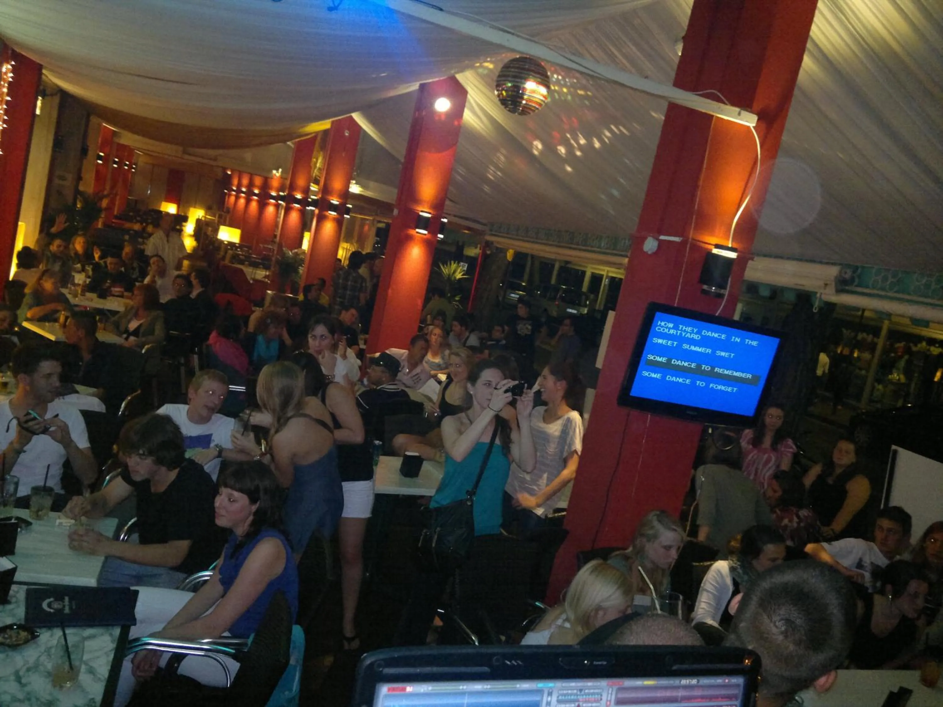 Restaurant/places to eat in Hotel AMALFI