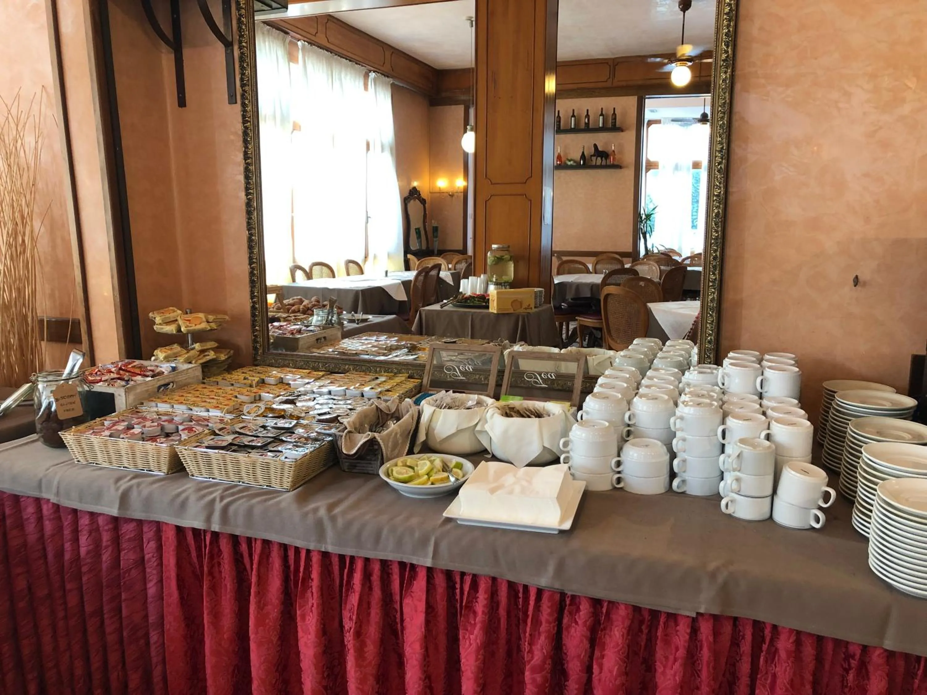 Breakfast in Hotel AMALFI