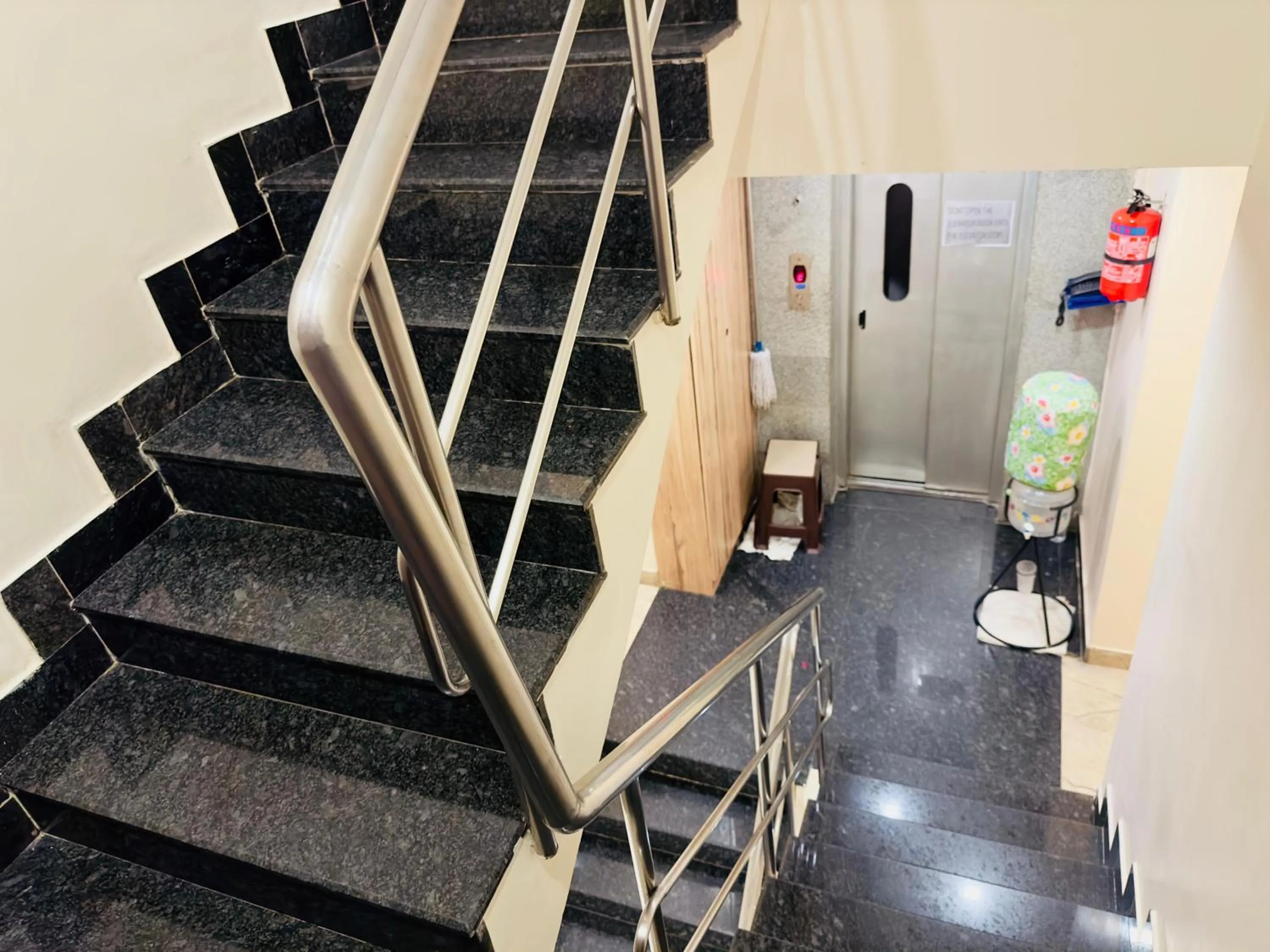 Property building in Stay Court - Business Class Hotel - Near Central Railway Station