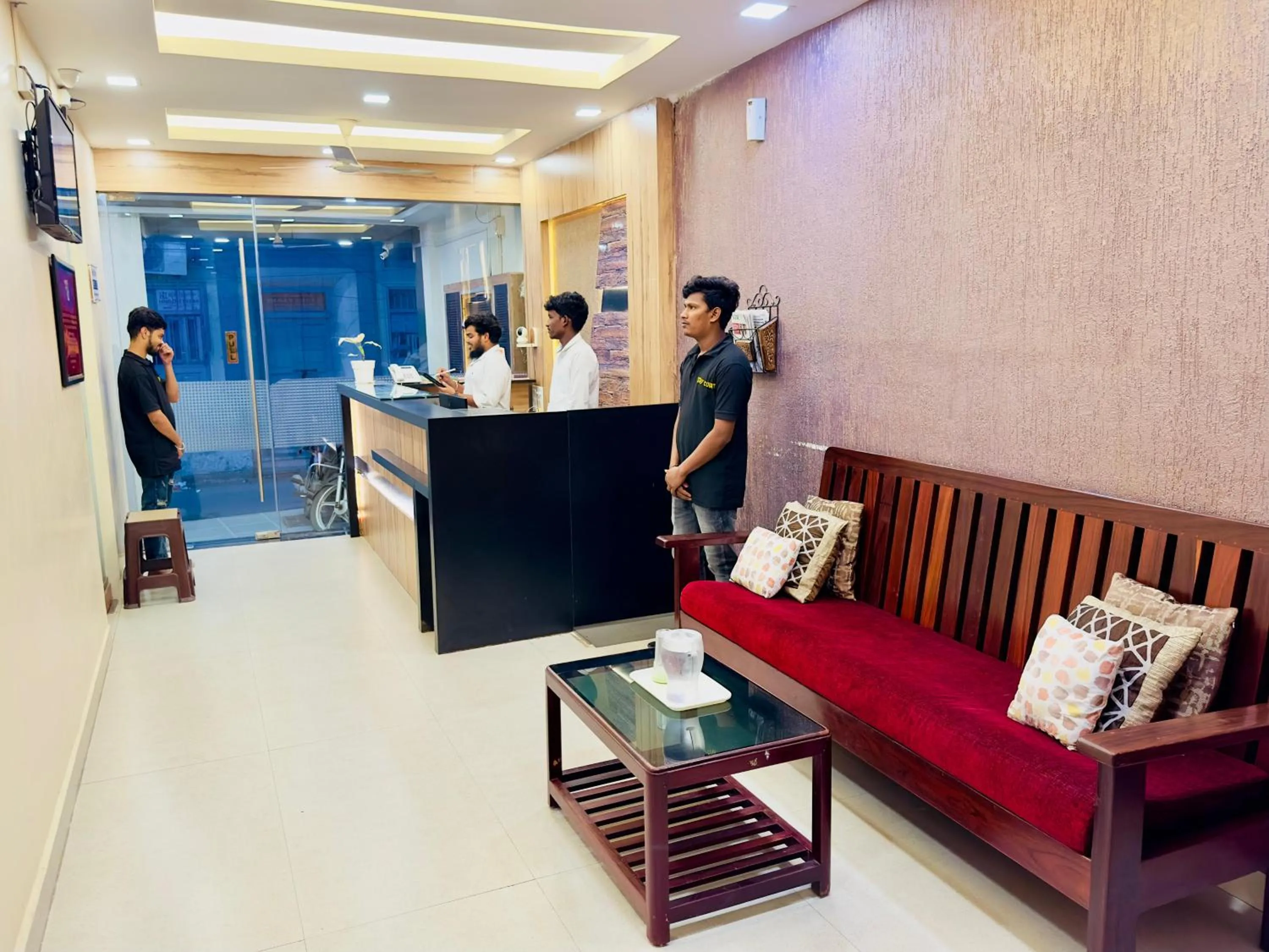 Property building in Stay Court - Business Class Hotel - Near Central Railway Station