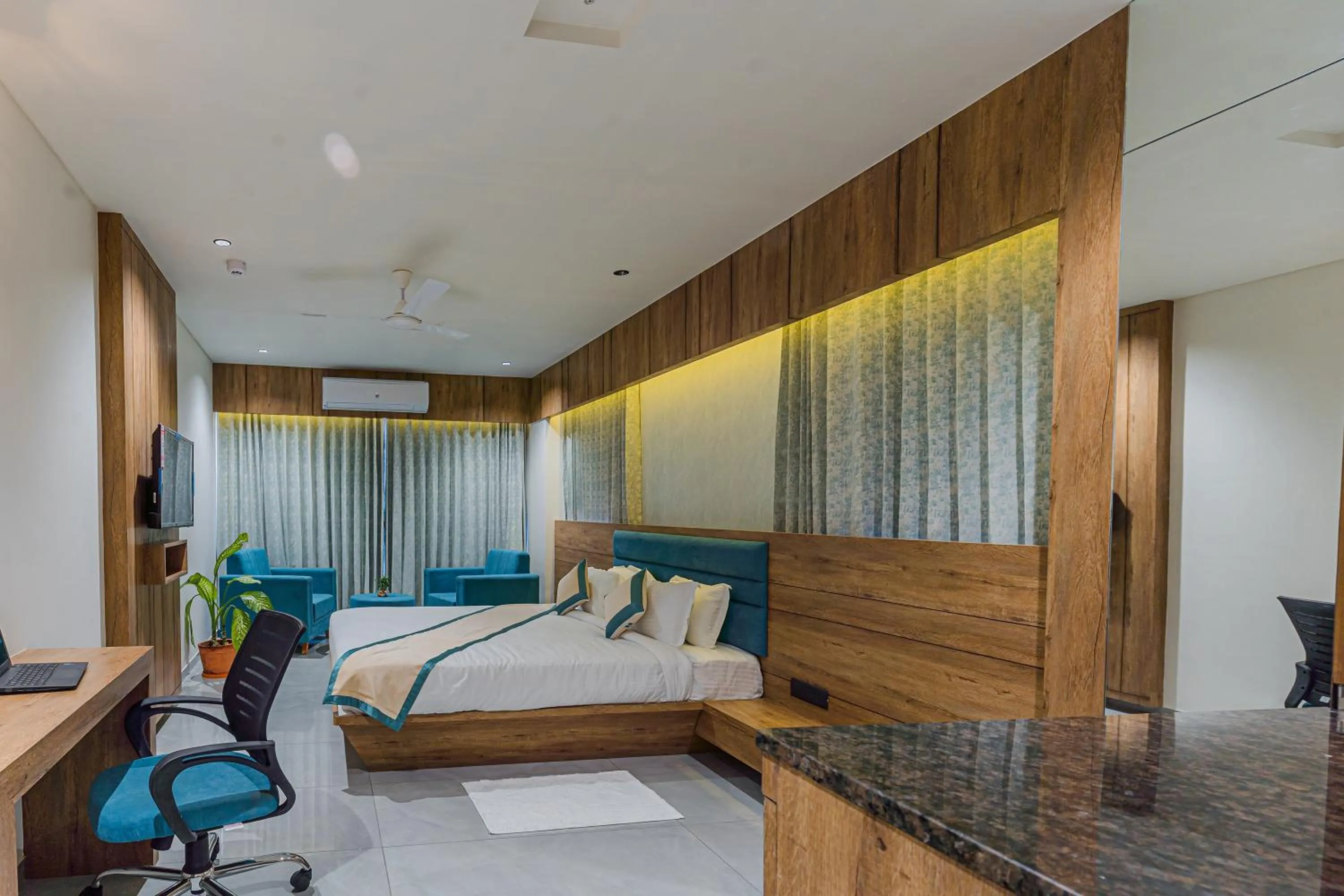 Bed in Hotel The Grand Heaven