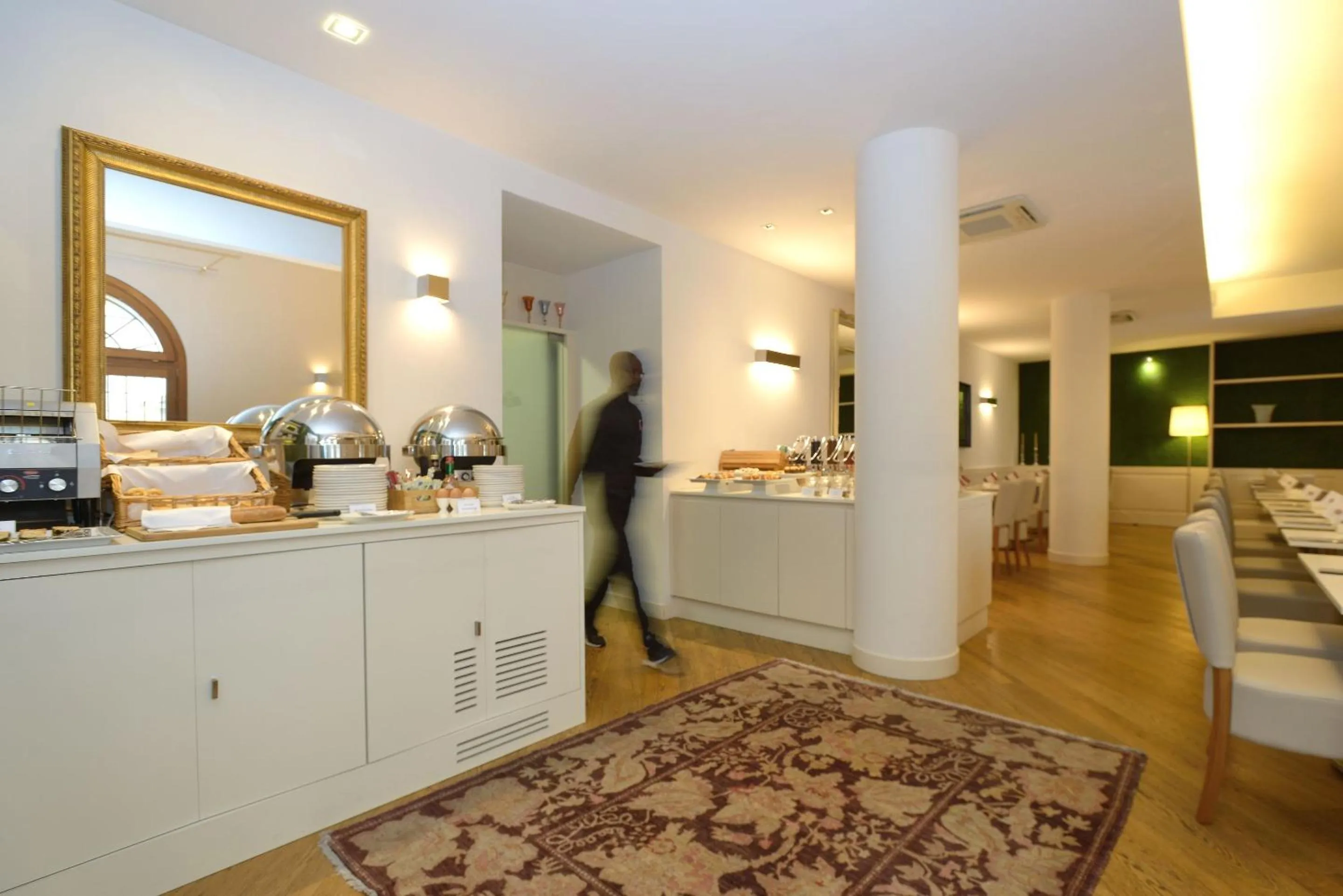 Restaurant/places to eat in Hotel Canon d'Oro