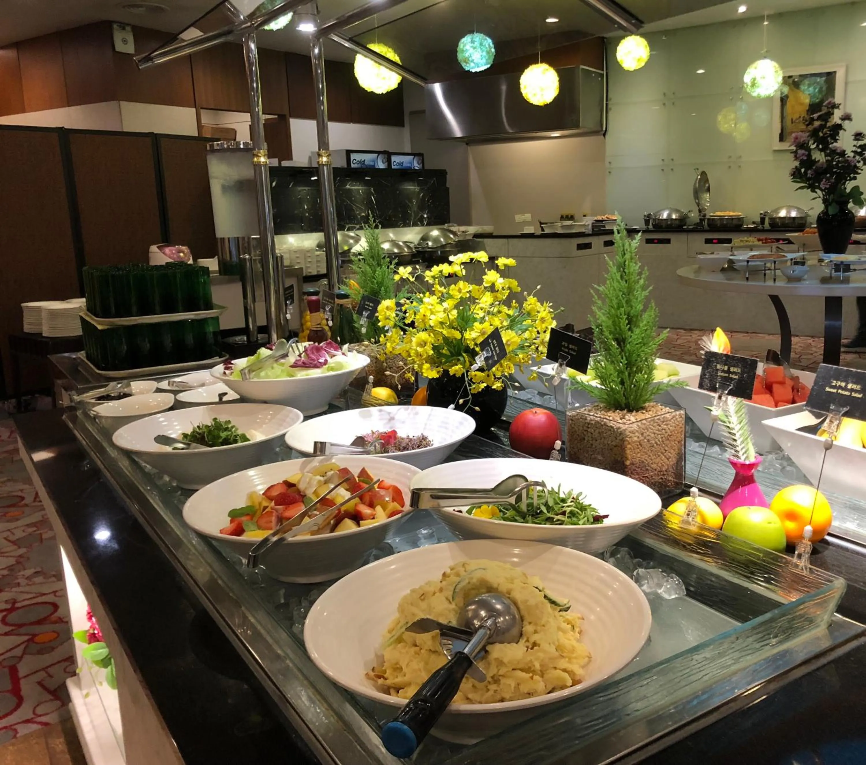 Buffet breakfast in The-K Hotel Seoul