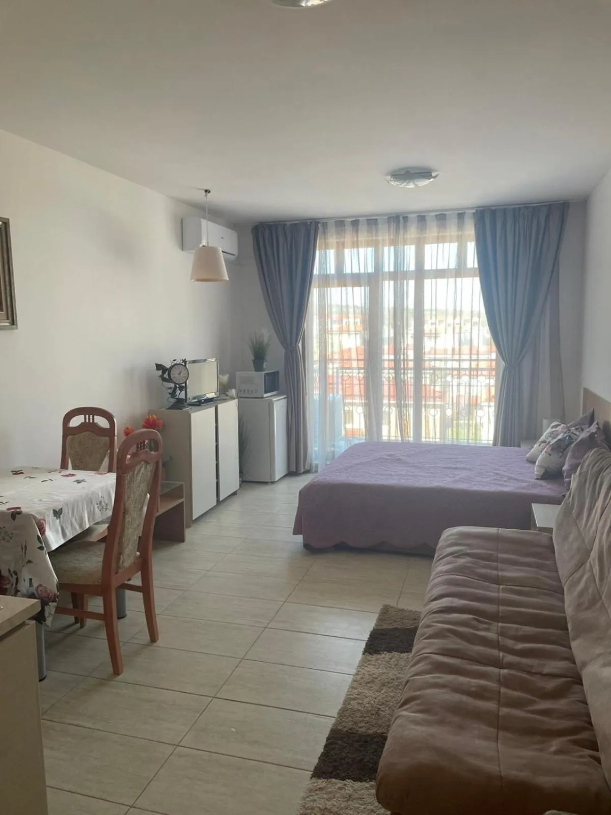 Kitchen or kitchenette, Bed in Green Life Private apartments