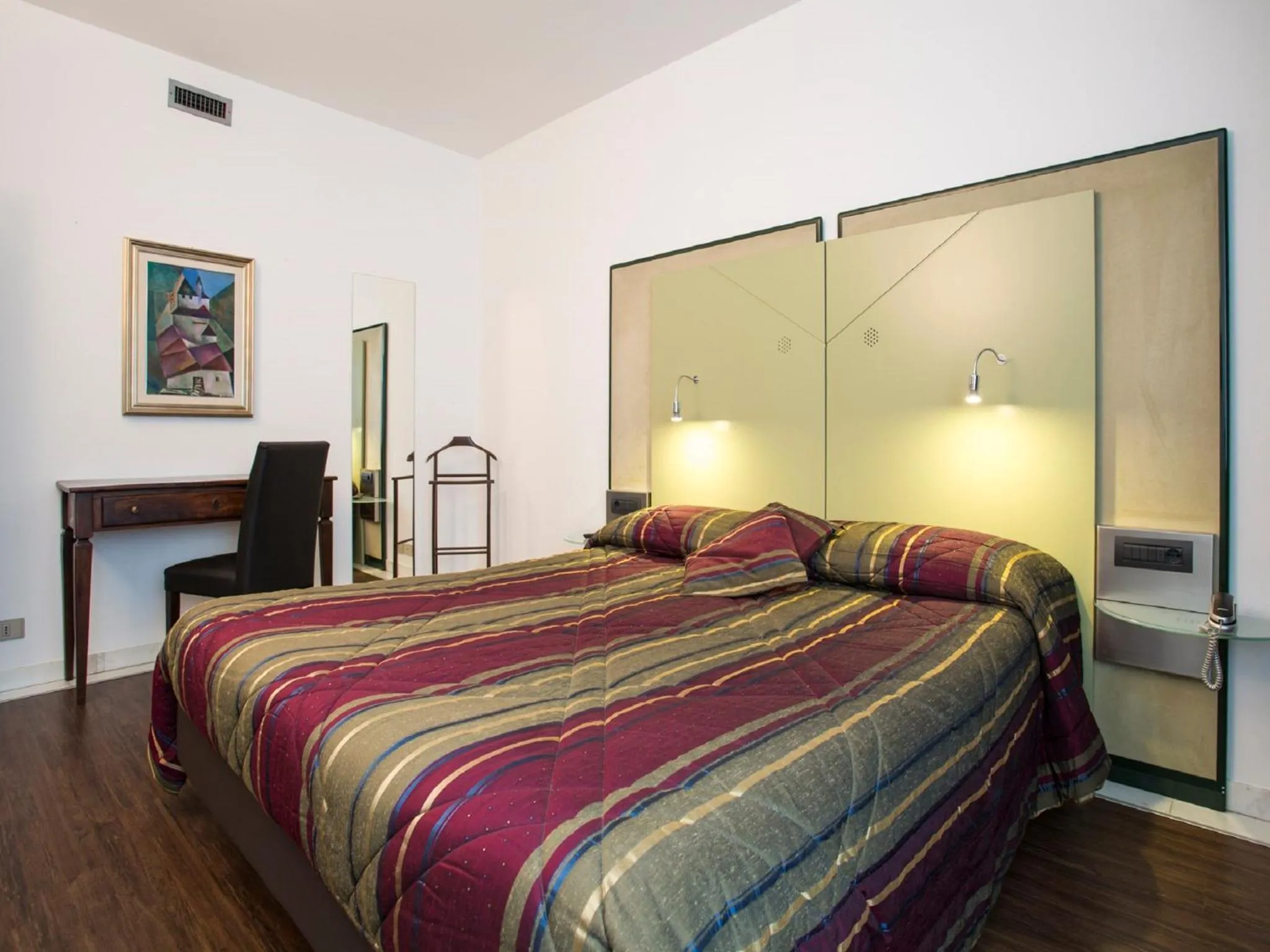 Photo of the whole room, Bed in Hotel Buonconsiglio