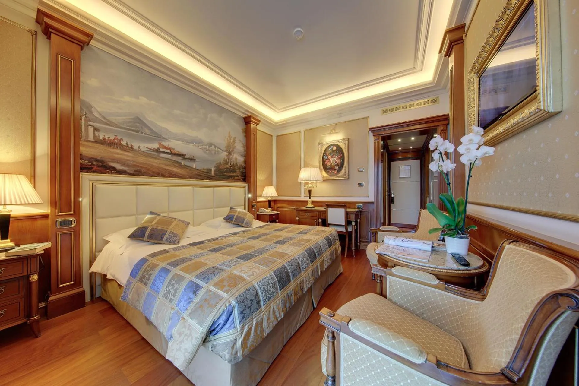 Bed in Hotel Splendid