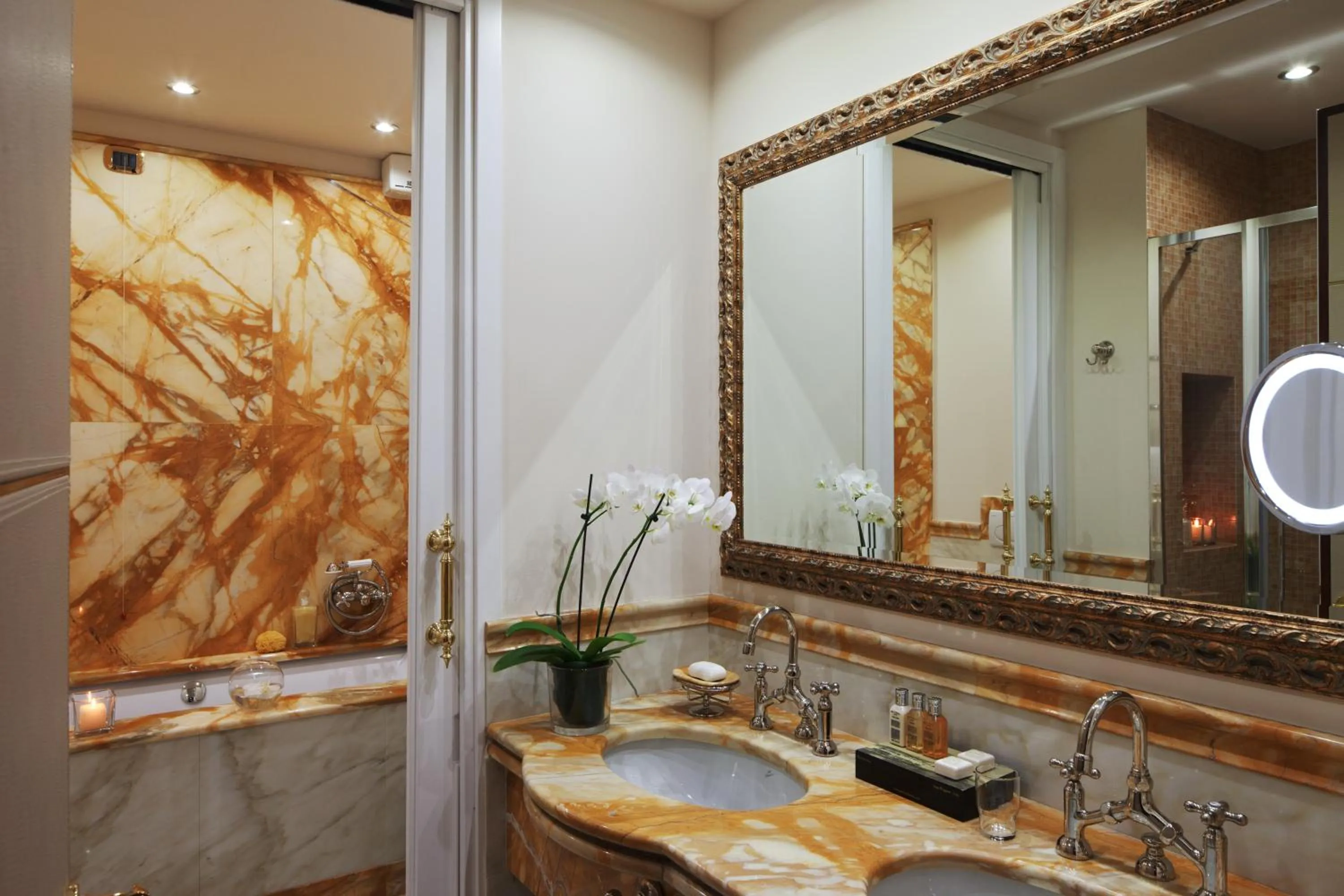 Bathroom in Hotel Splendid