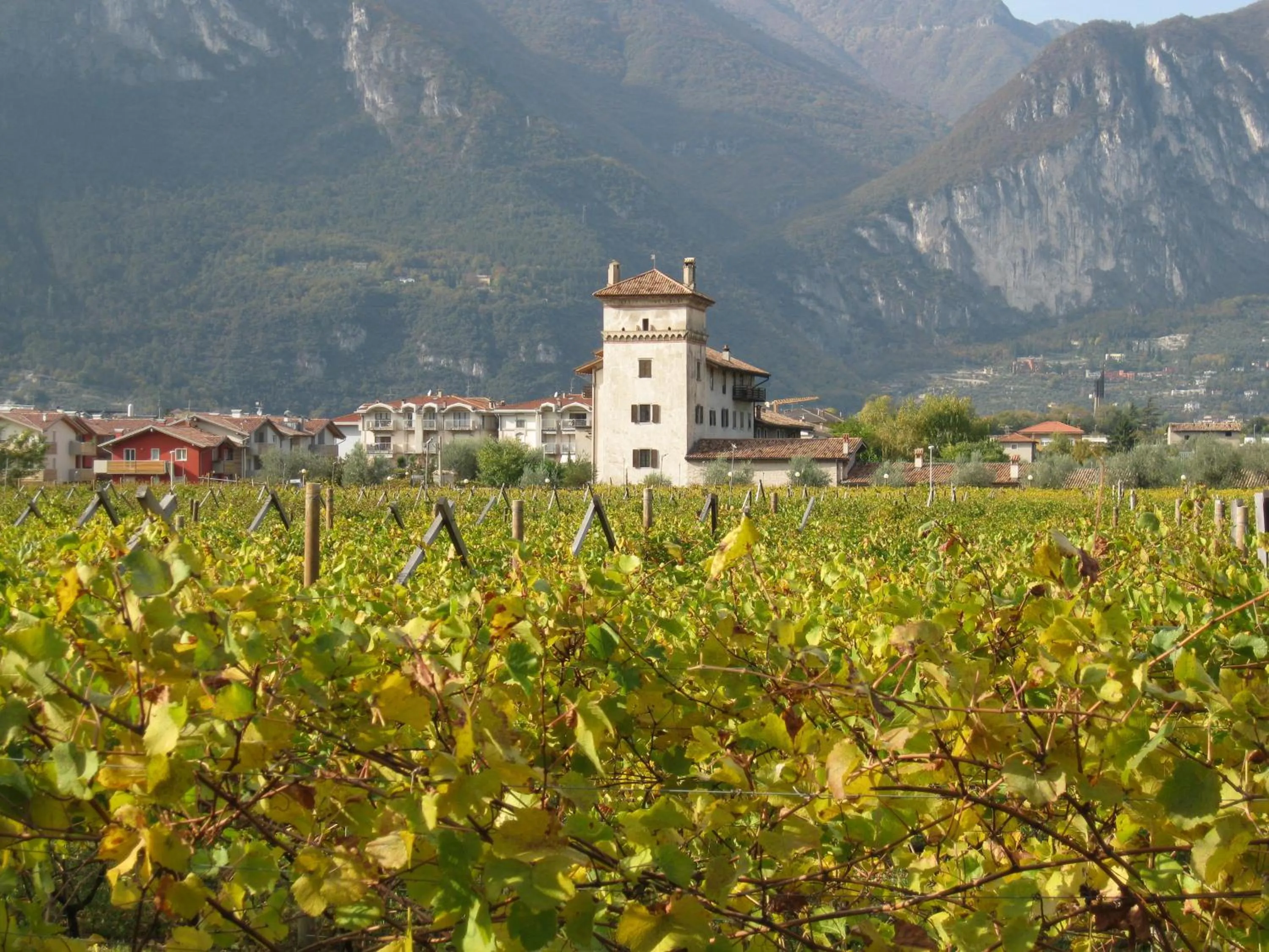 Property building in Residence La Colombera