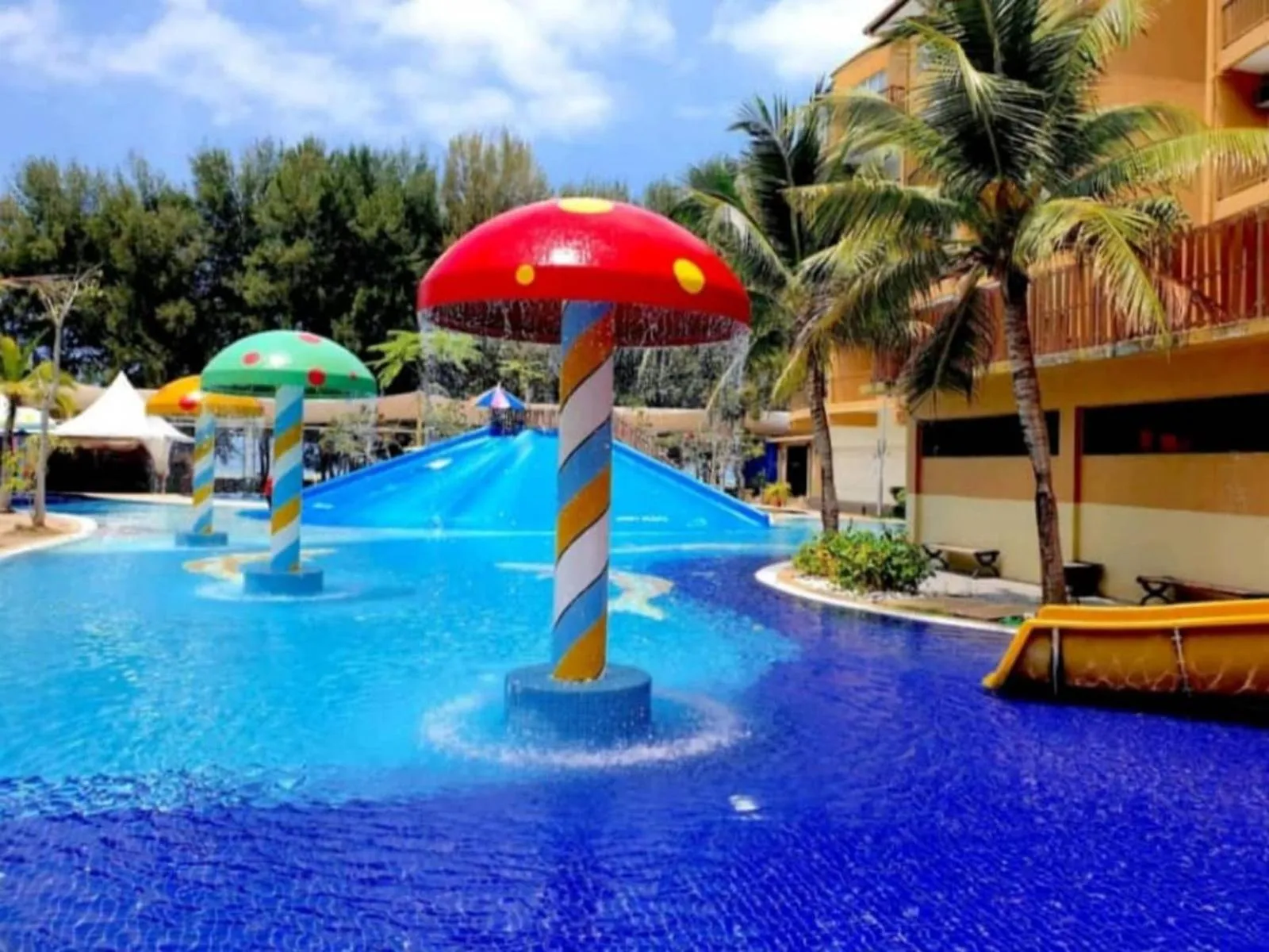 Aqua park in ccfd 5pax Gold Coast Morib Resort - Banting Sepang KLIA Tanjung Sepat