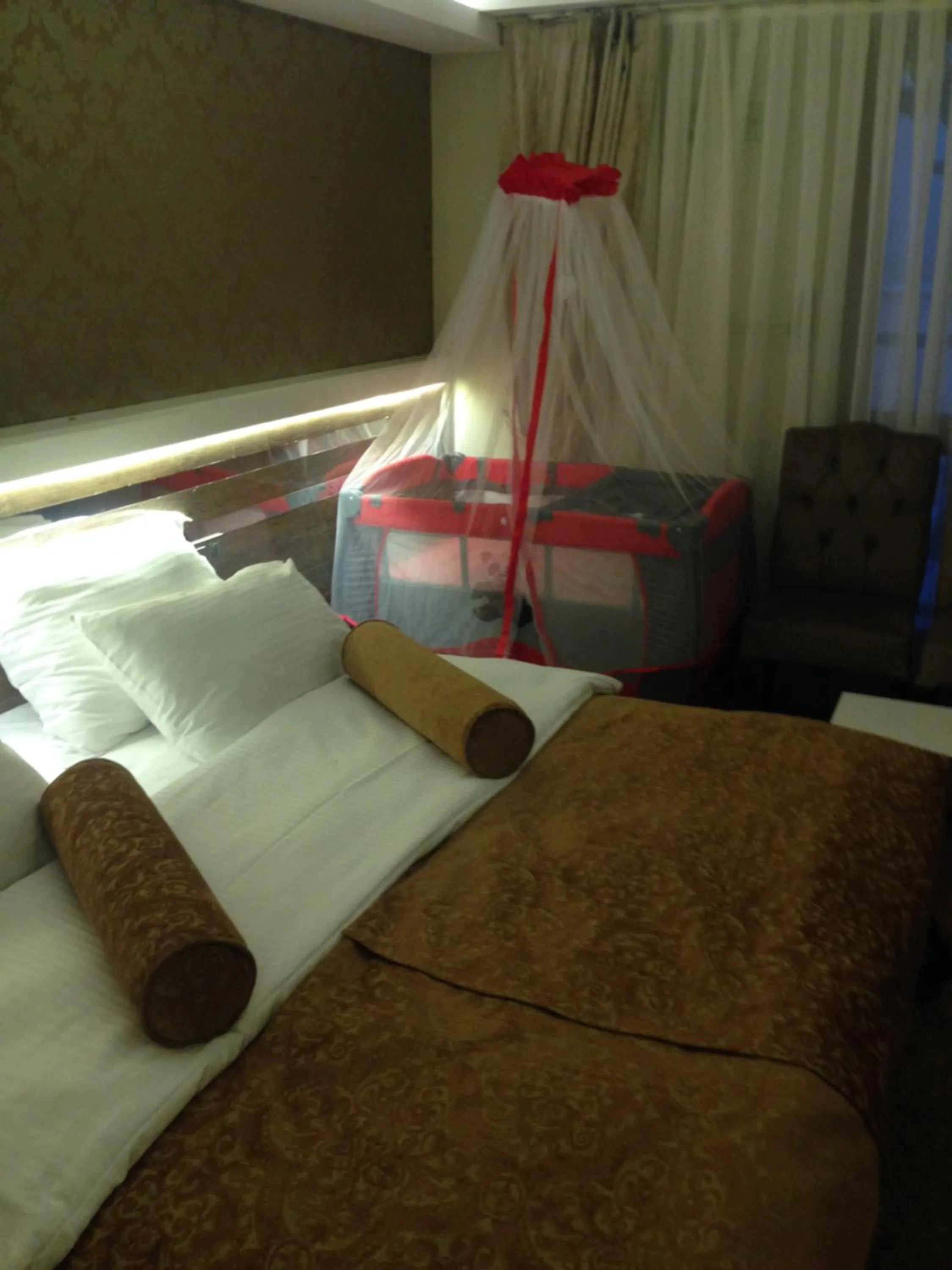 Bed in Golden Rain Hotel Old City