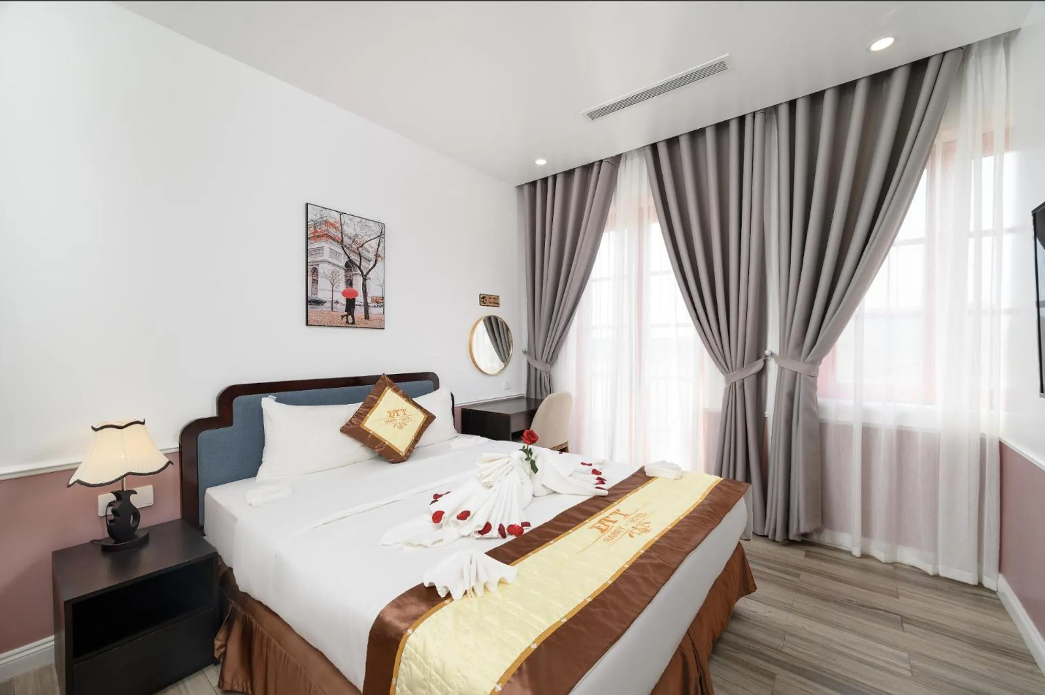 Bedroom, Bed in Harry Phu Quoc Hotel 3