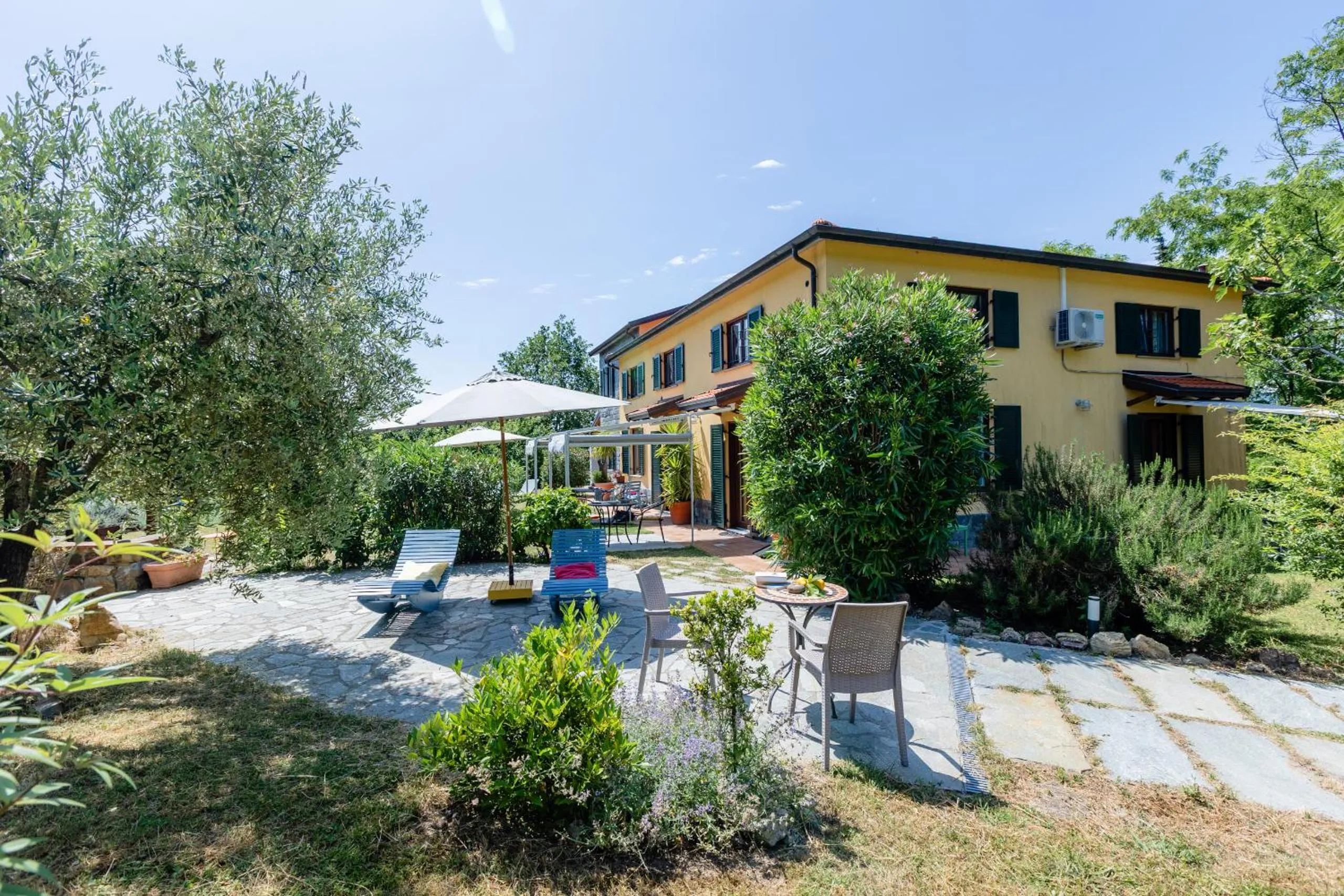 Il Laghello Wood House