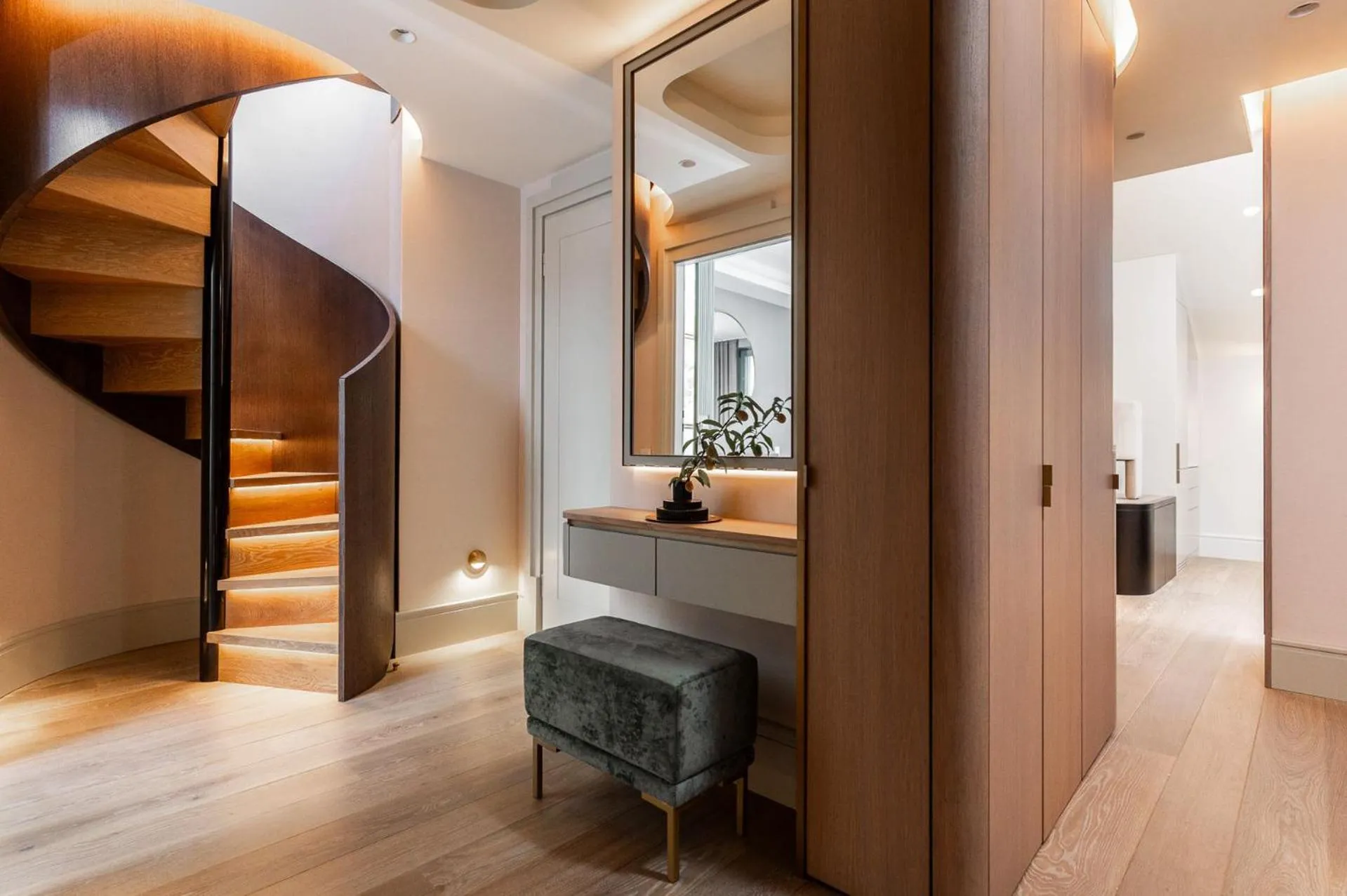 Photo of the whole room in Art Boutique