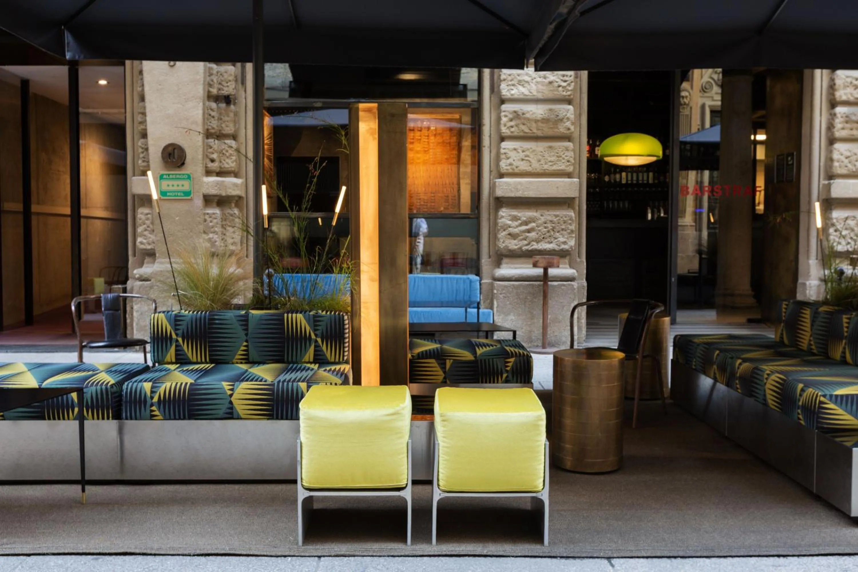 Lounge or bar in STRAF, Milan, a Member of Design Hotels