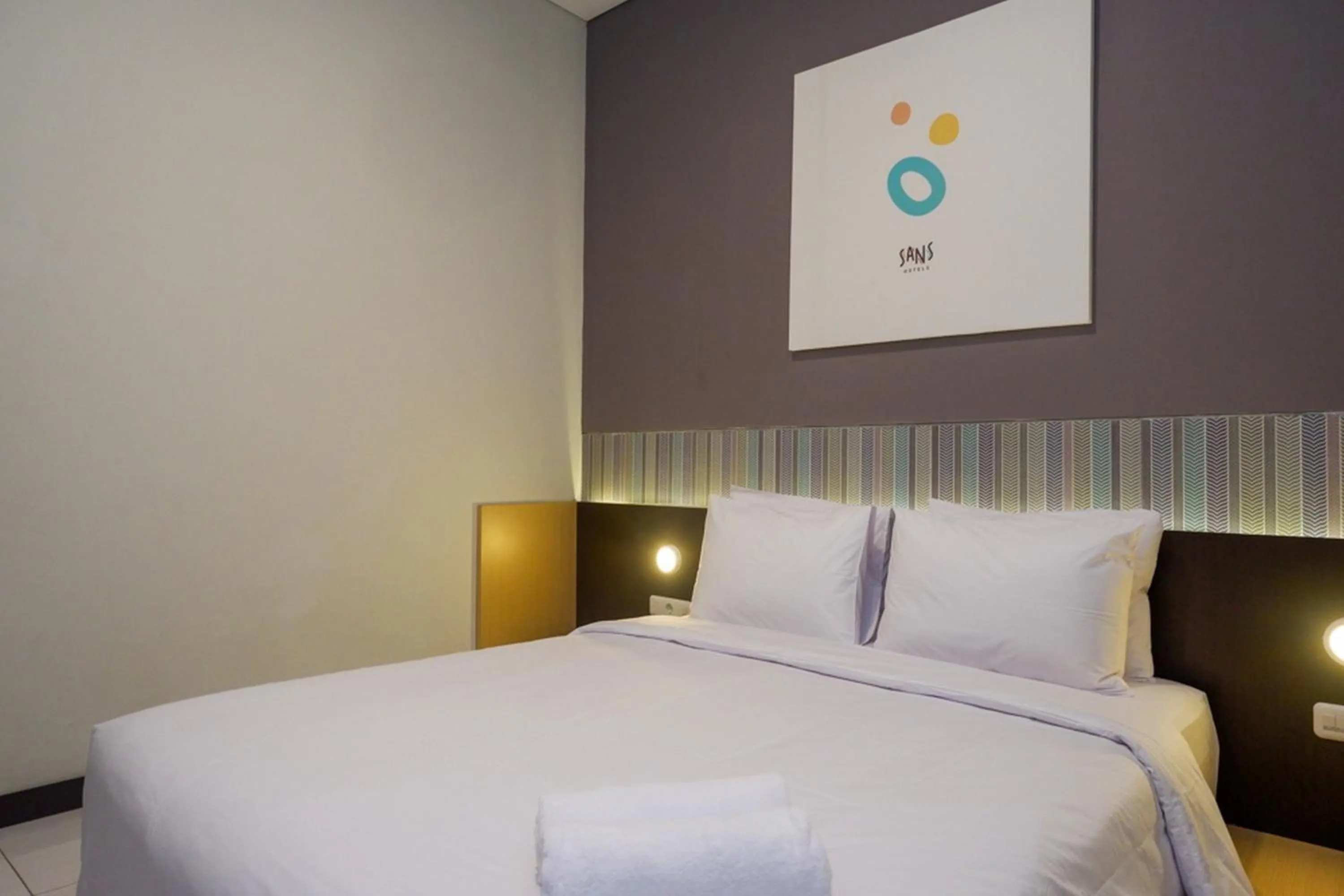 Bedroom, Bed in Sans Hotel Good Wish Semarang