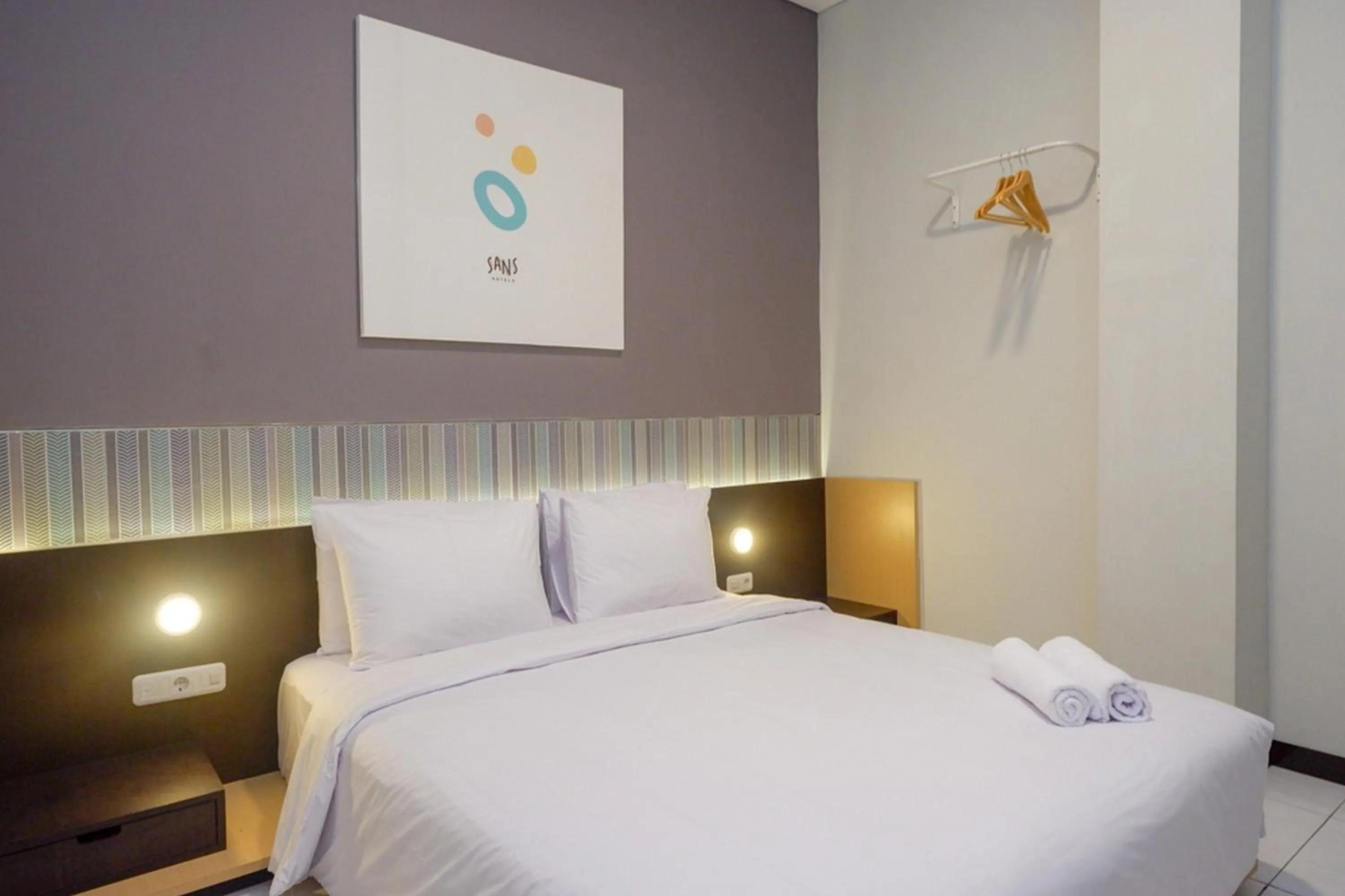 Bedroom, Bed in Sans Hotel Good Wish Semarang