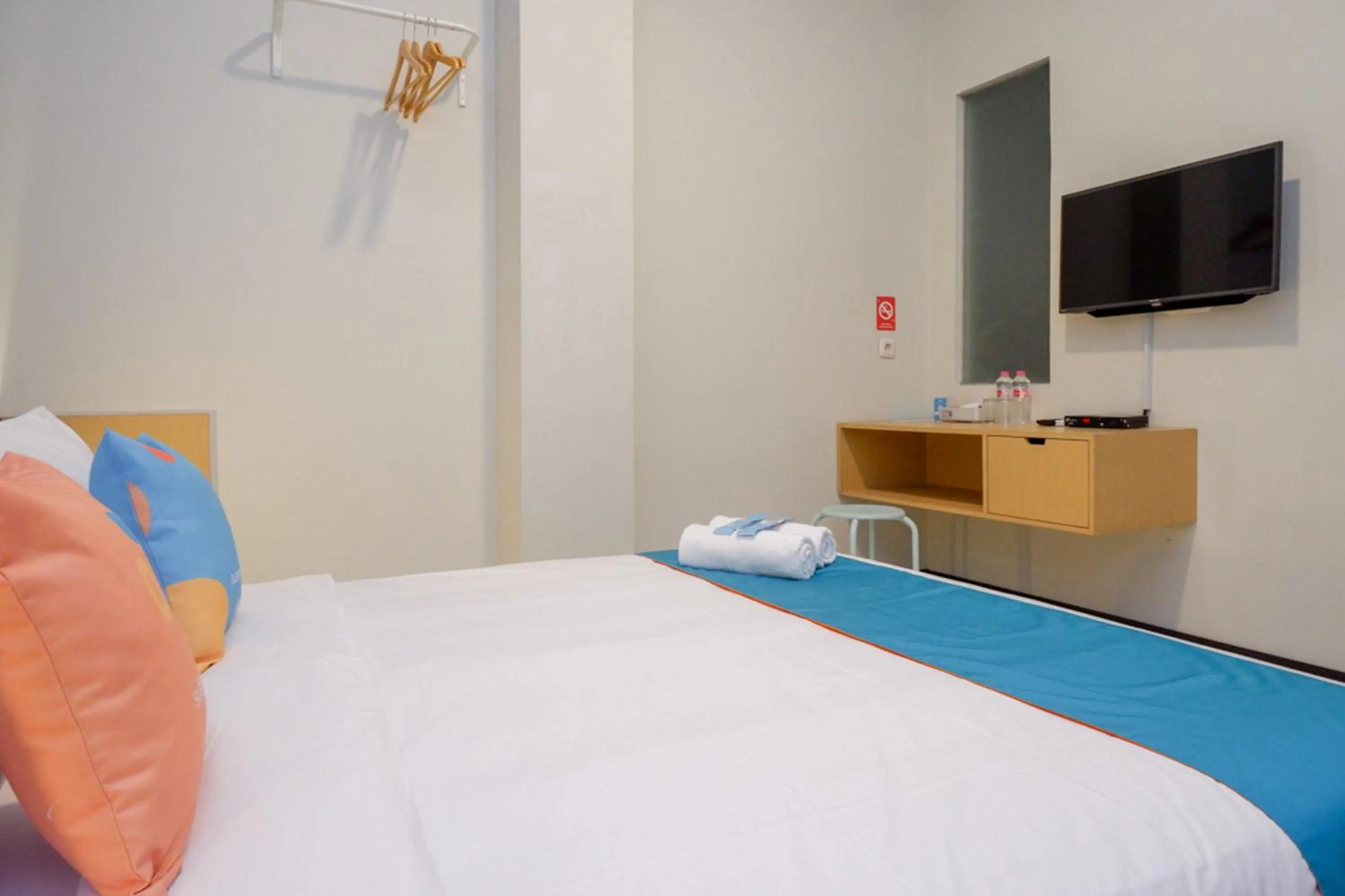 Bedroom, Bed in Sans Hotel Good Wish Semarang