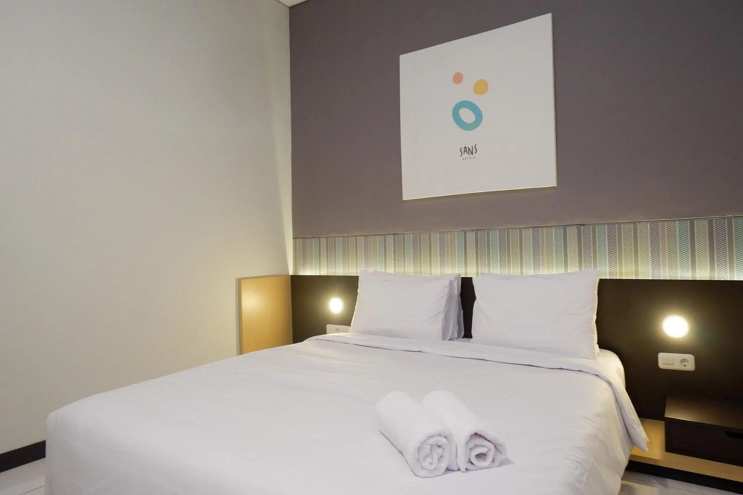 Bedroom, Bed in Sans Hotel Good Wish Semarang