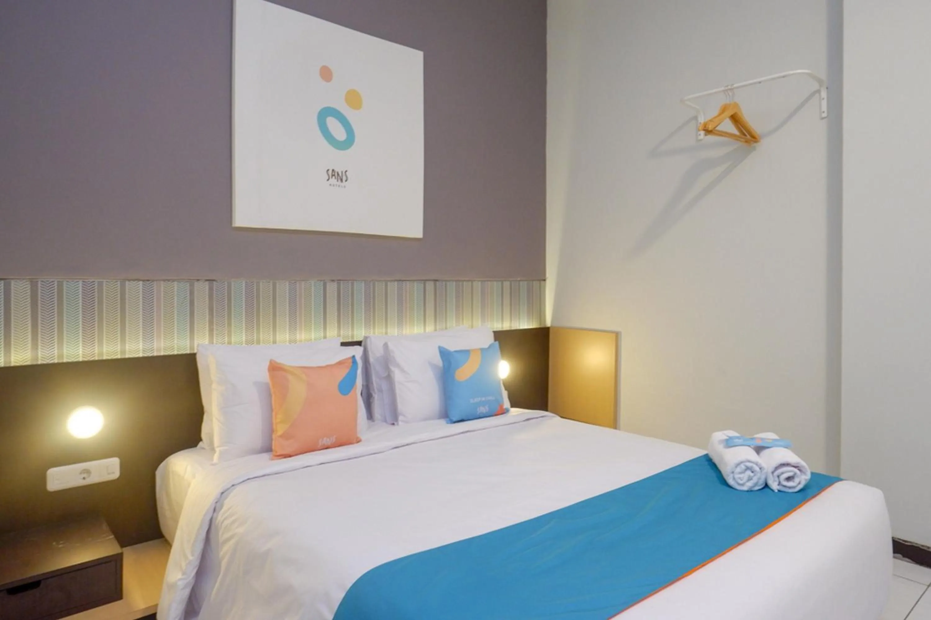 Bedroom, Bed in Sans Hotel Good Wish Semarang