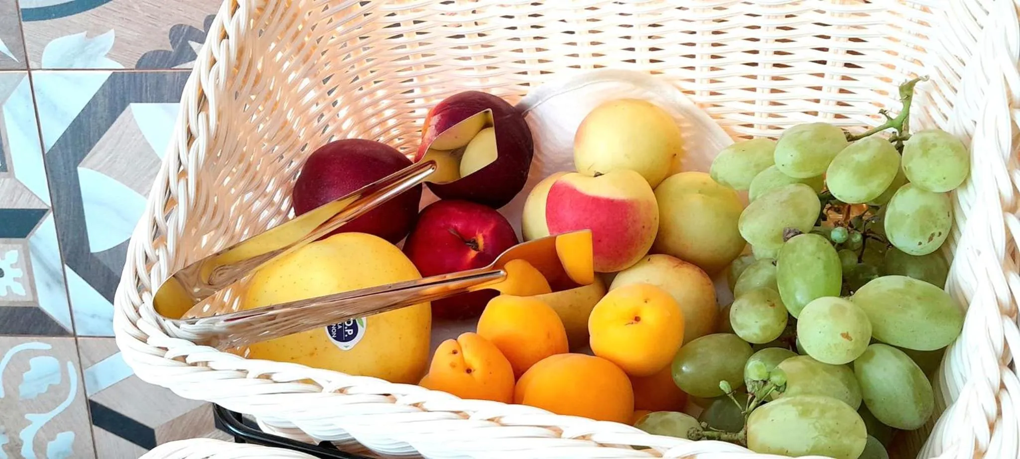 Food and drinks in CI VULIA b&b - Sicilia sea, pool, bbq, tv, wi-fi