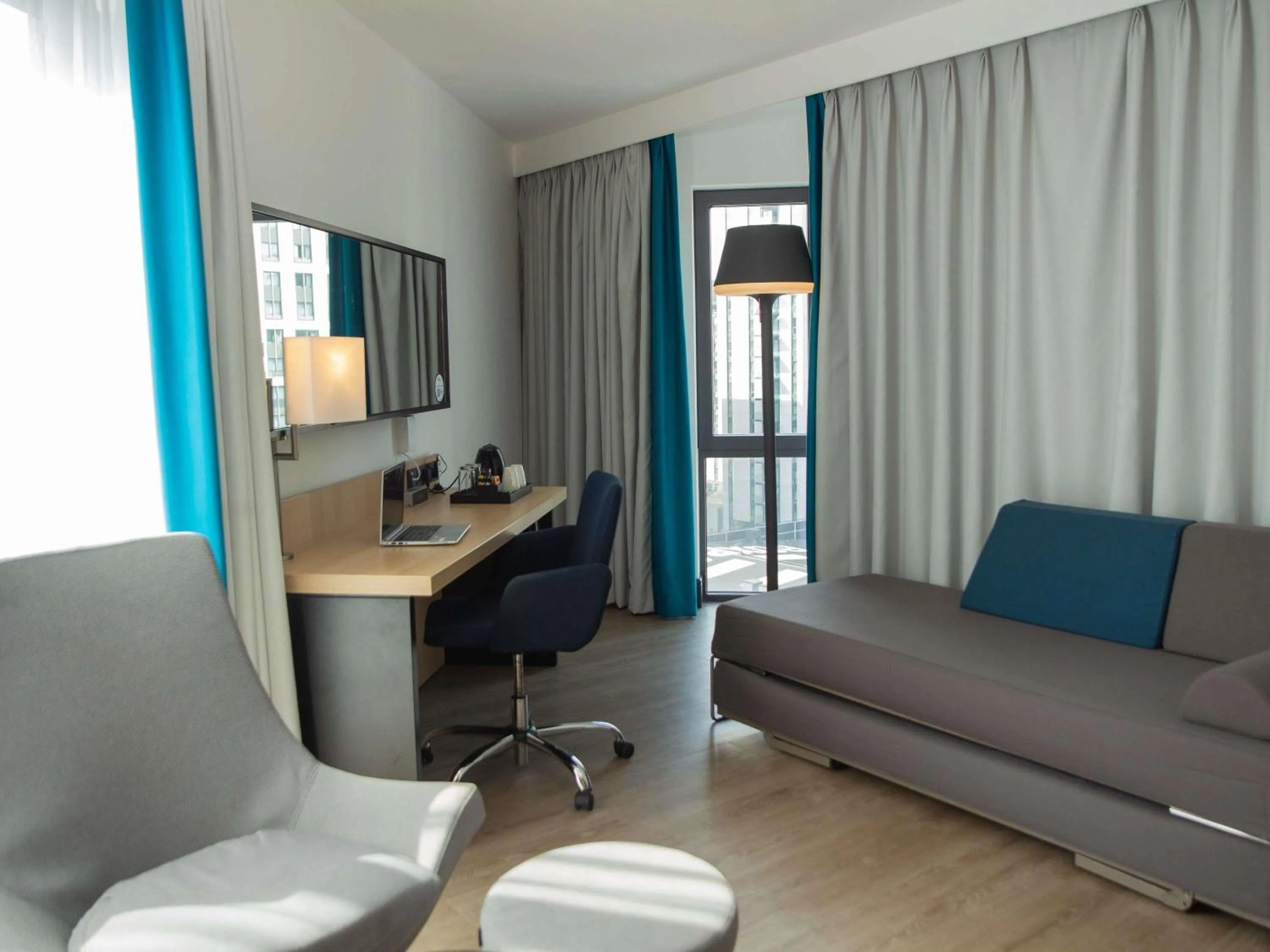 Bedroom in Novotel London Wembley