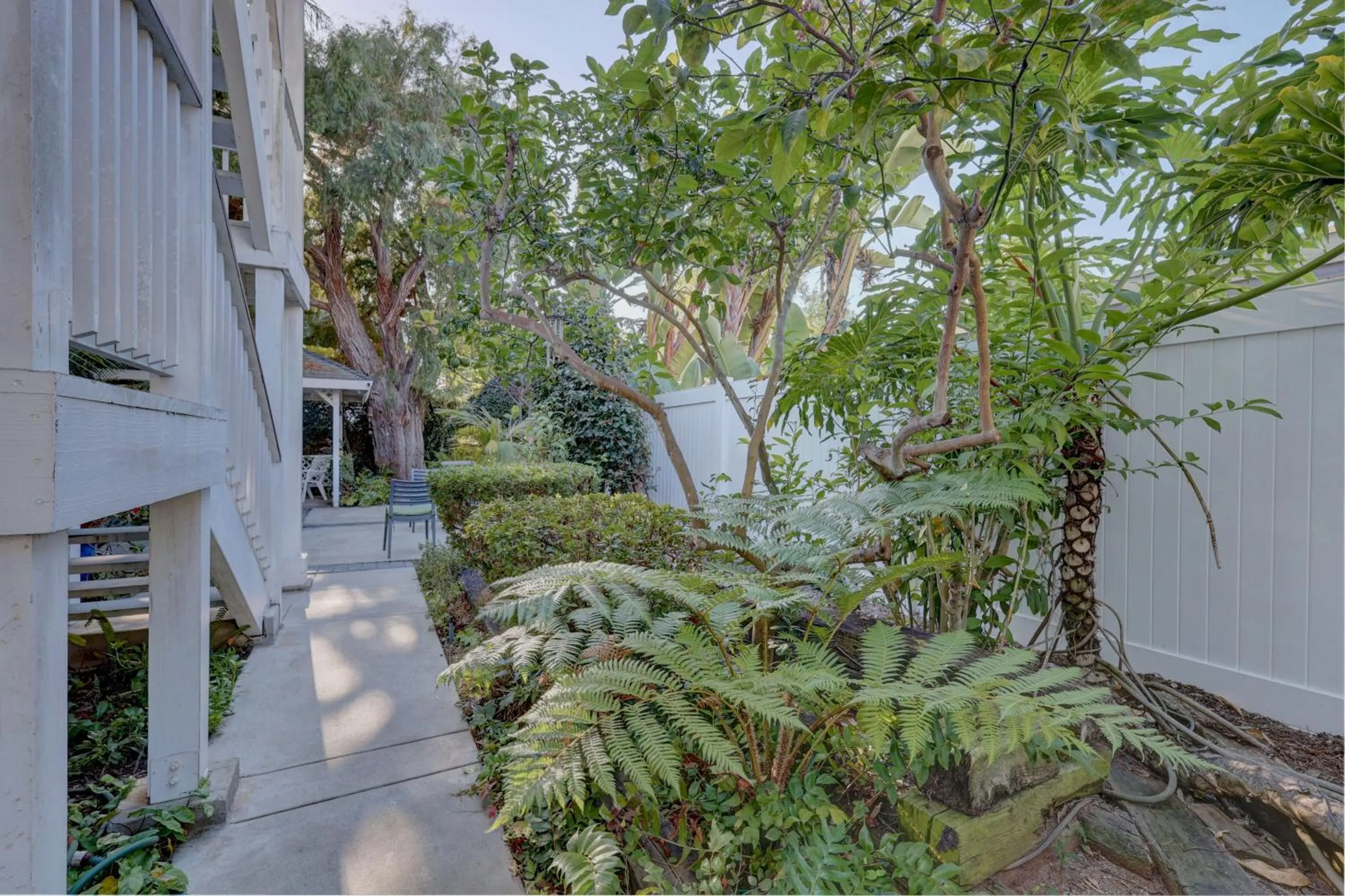 Garden in Pelican Cove Inn