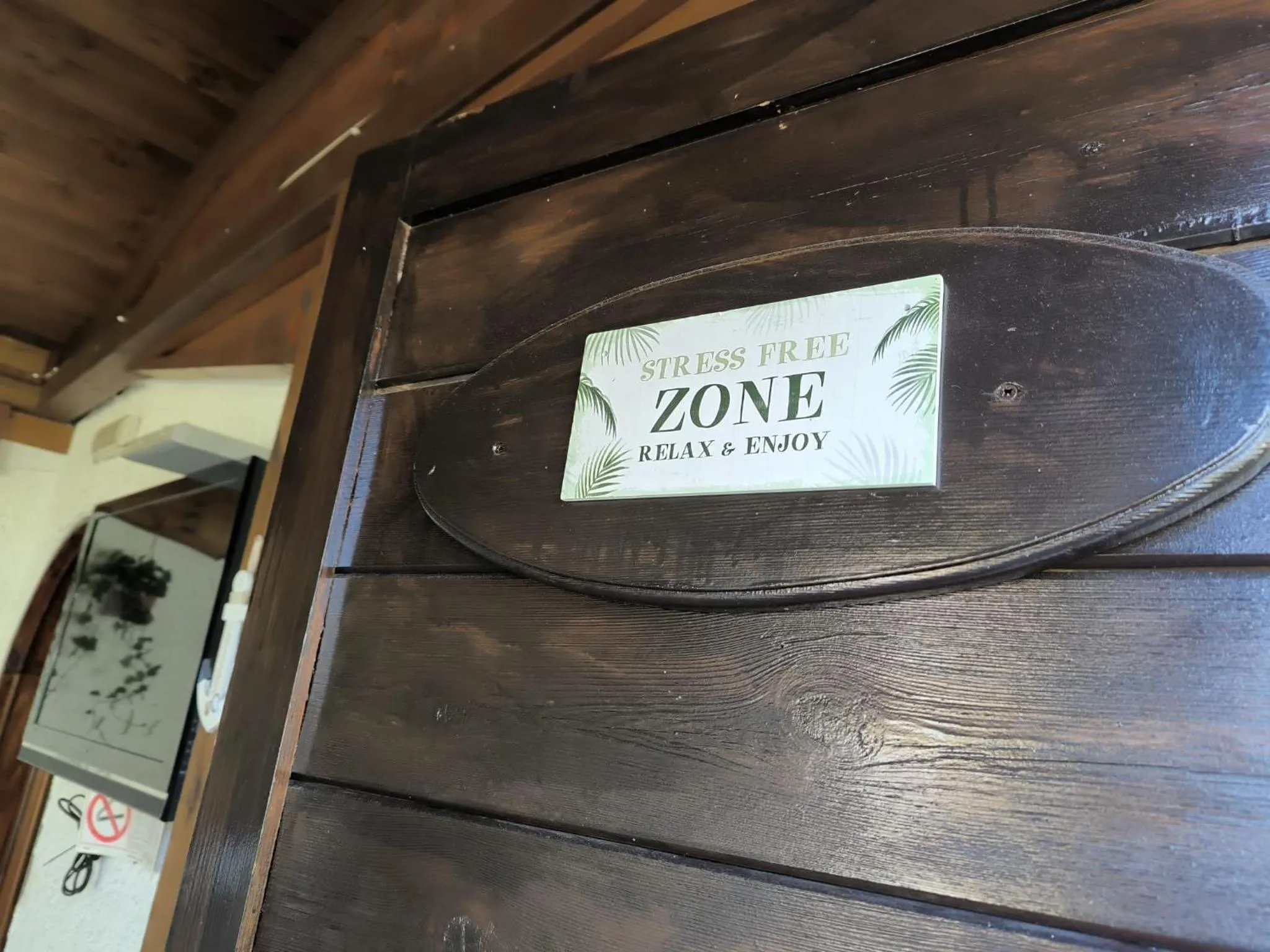 Communal lounge/ TV room in Stella del mare Apartments